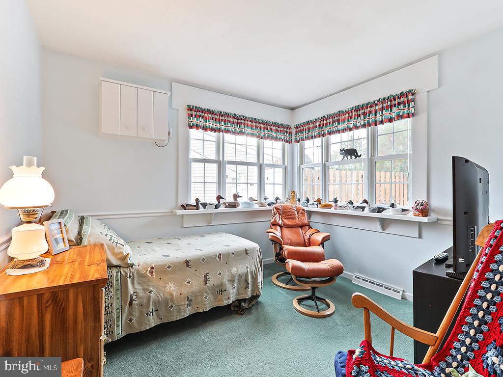 BURGUNDY HILLS - Residential