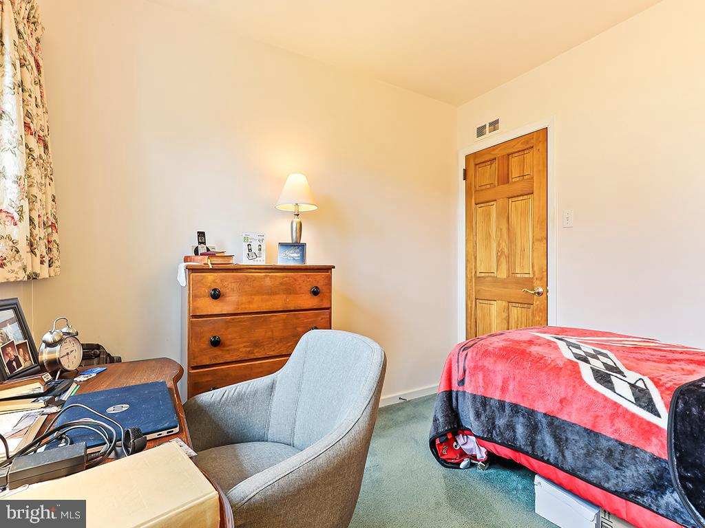 BURGUNDY HILLS - Residential