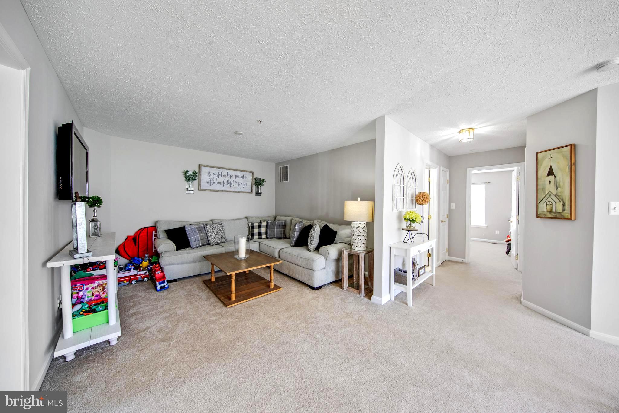 DEER SPRING - Residential