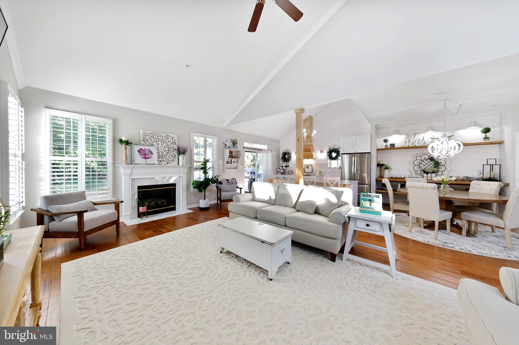 DEER SPRING - Residential