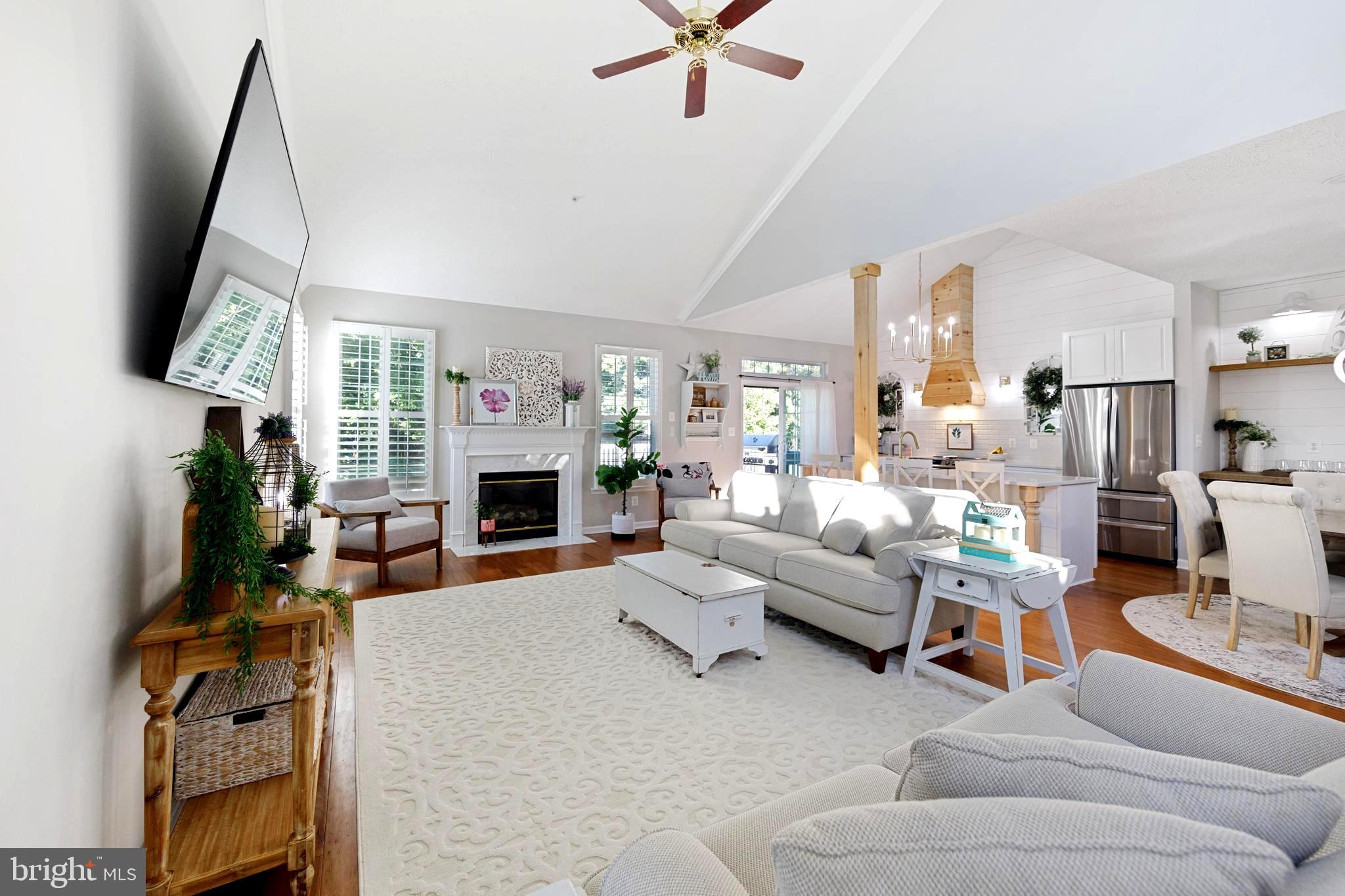 DEER SPRING - Residential