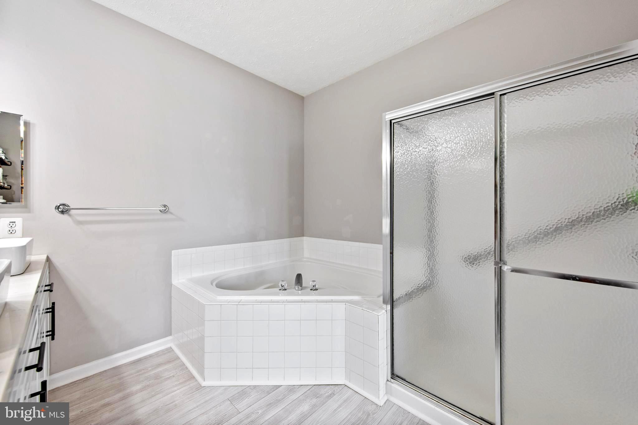 DEER SPRING - Residential