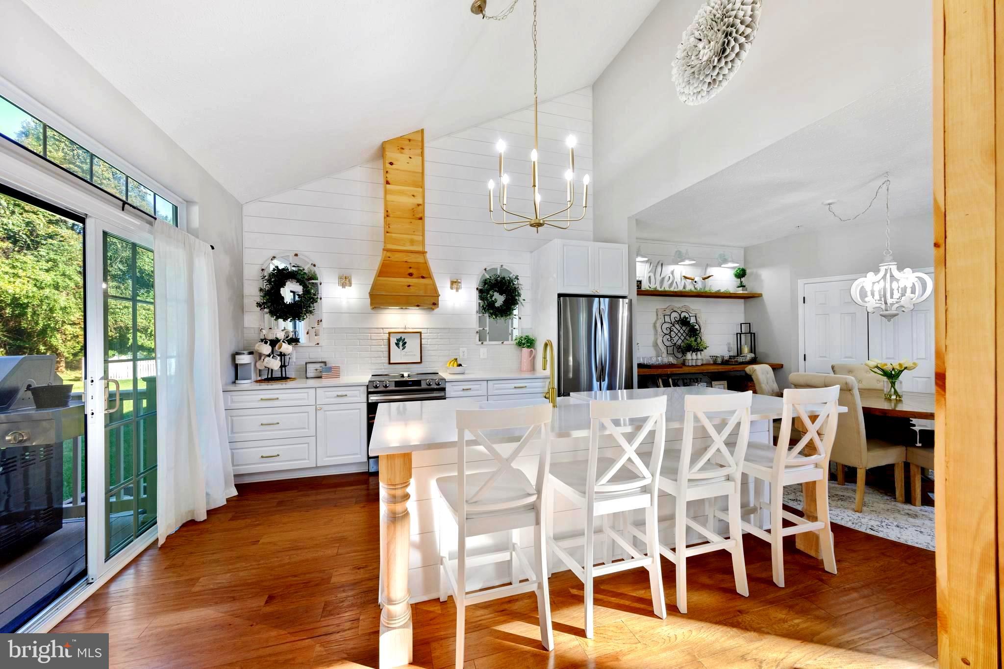 DEER SPRING - Residential