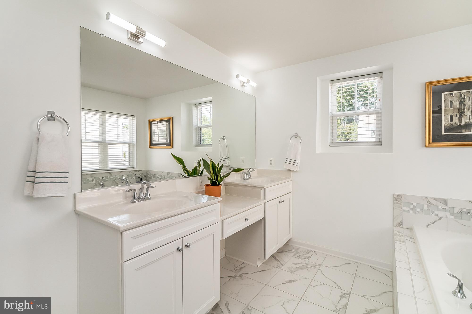 CROMWELL RIDGE - Residential