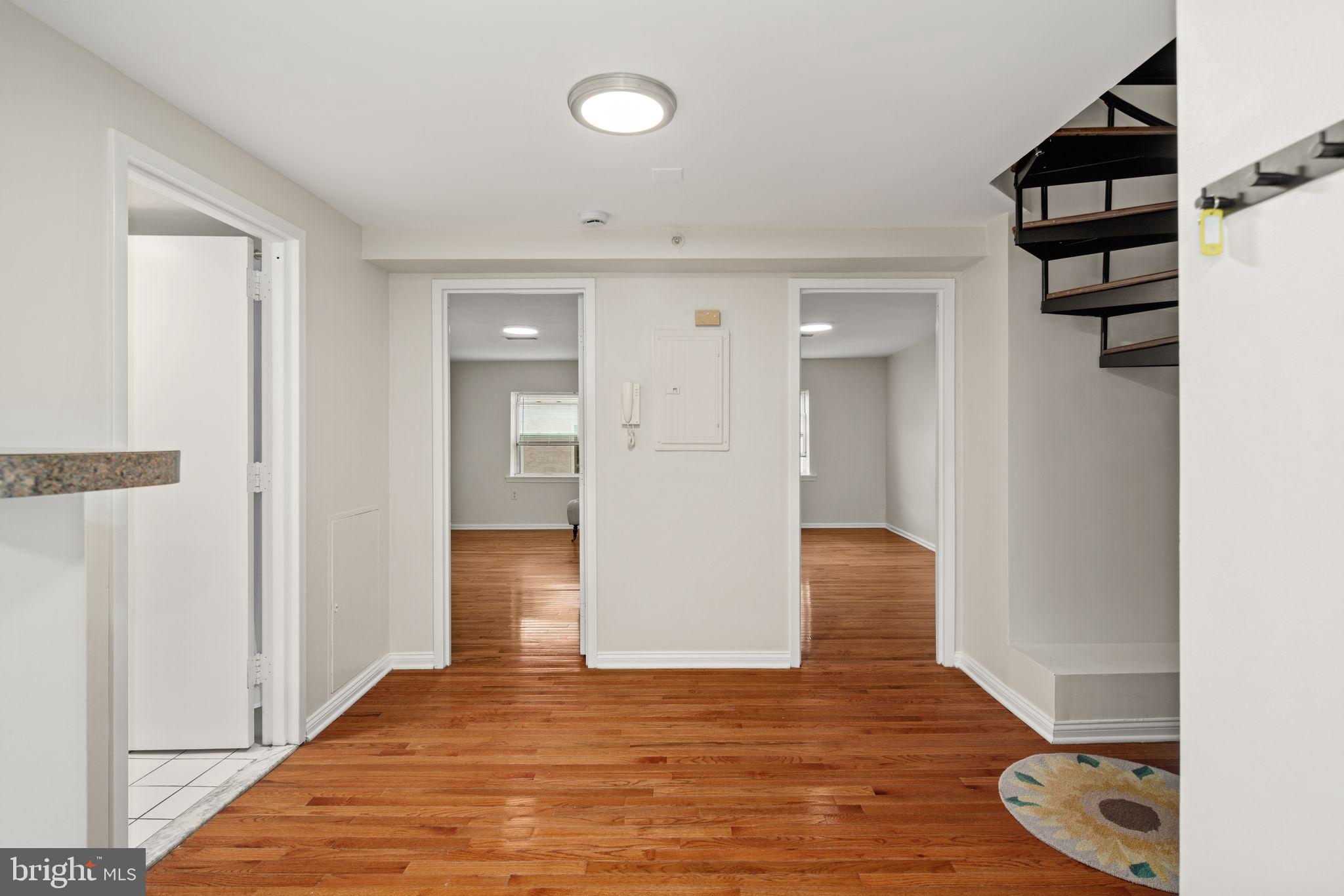 WASHINGTON SQ - Residential Lease