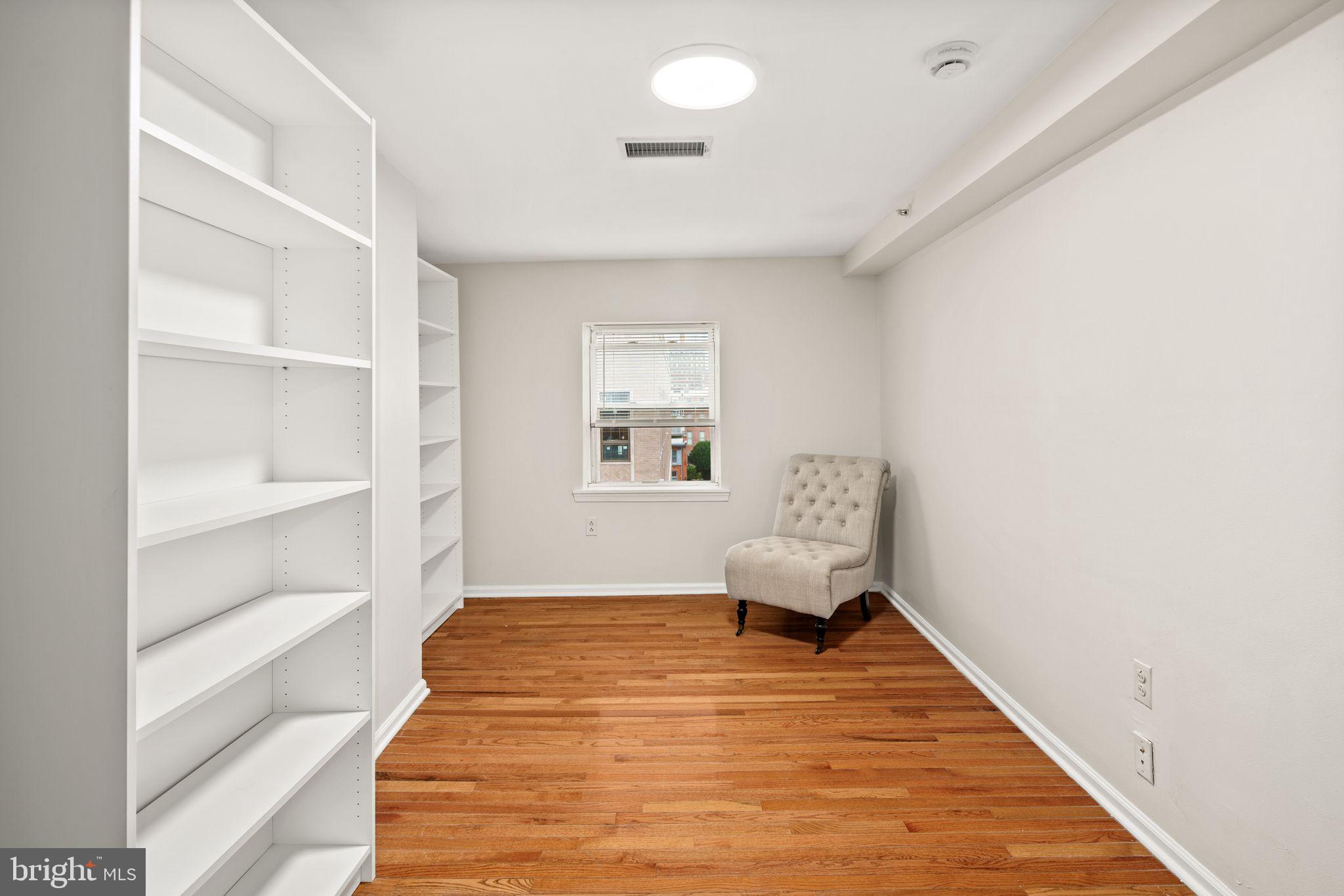 WASHINGTON SQ - Residential Lease