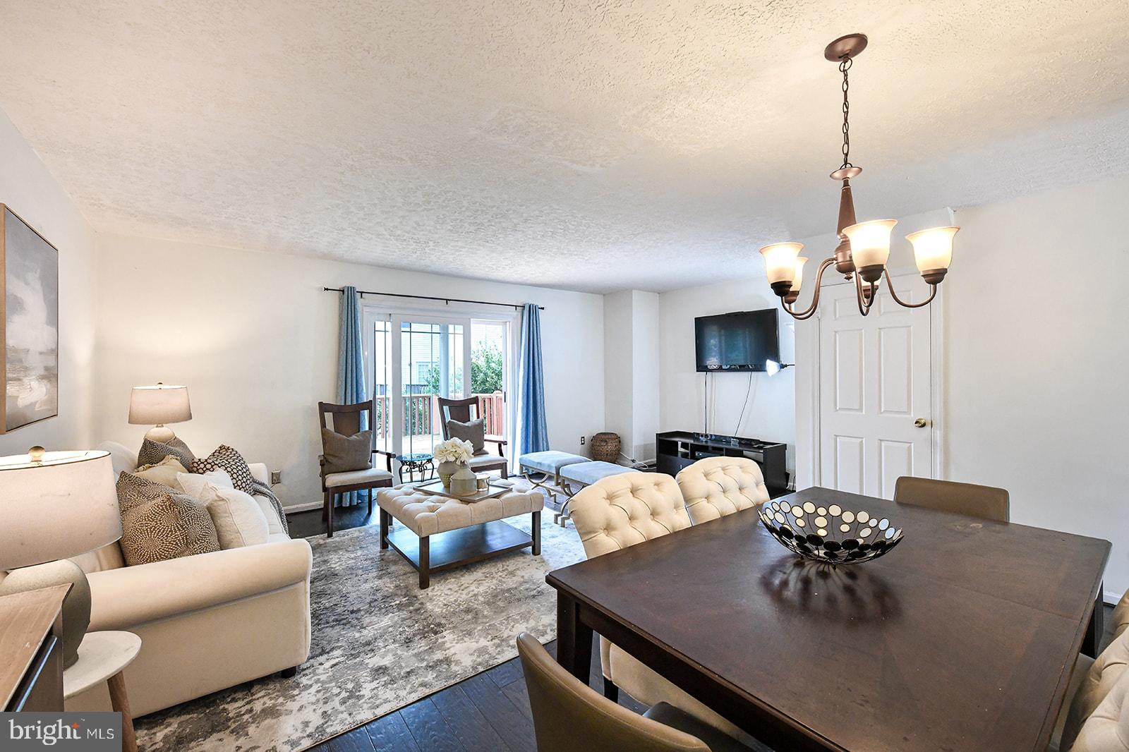 OAKHURST - Residential