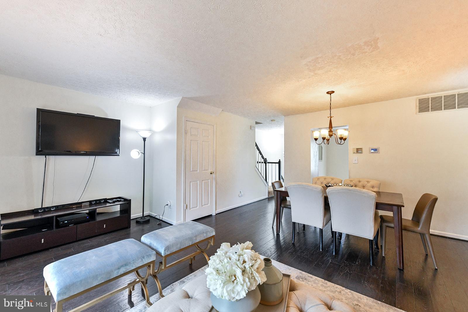 OAKHURST - Residential