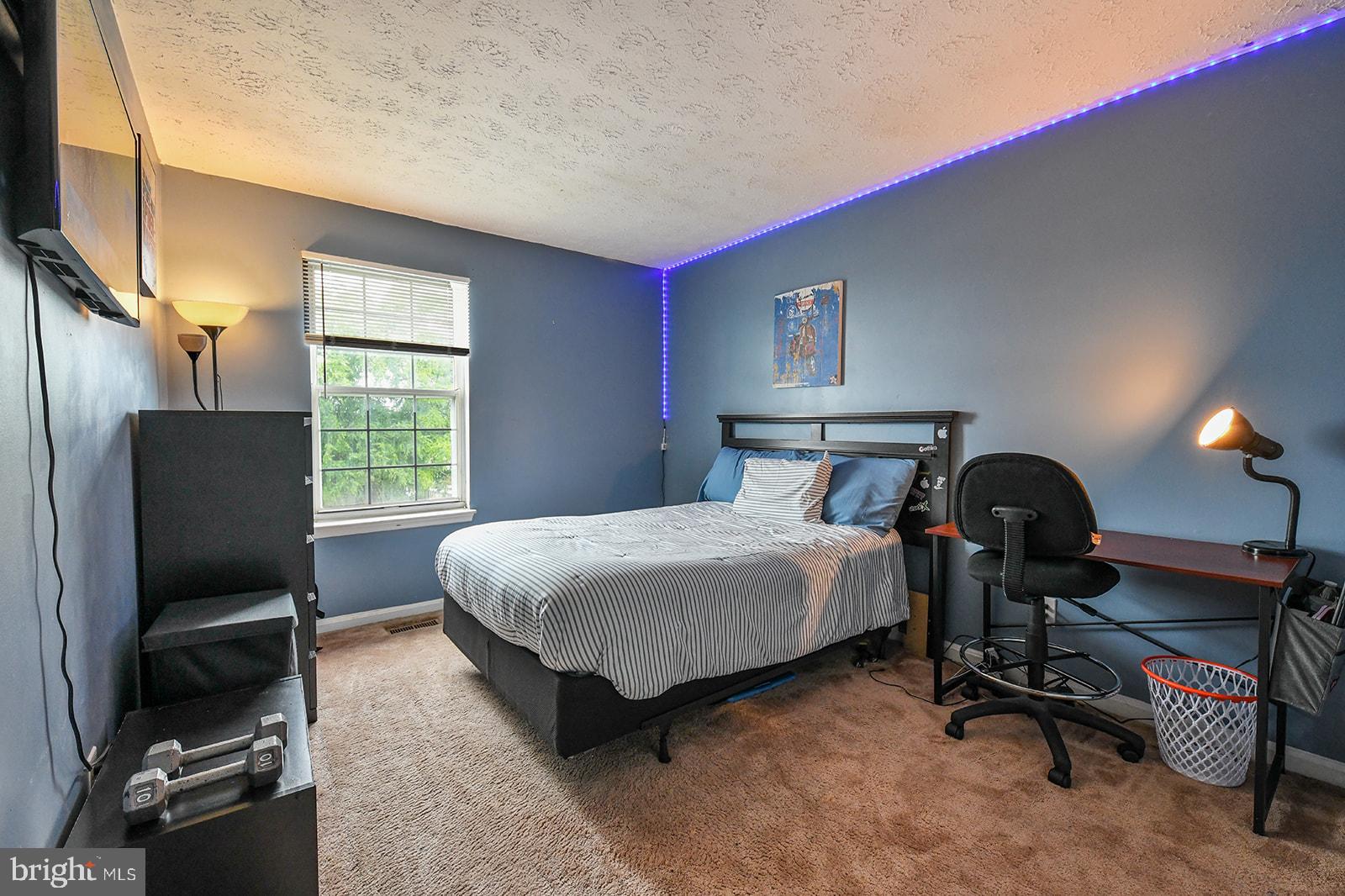 OAKHURST - Residential