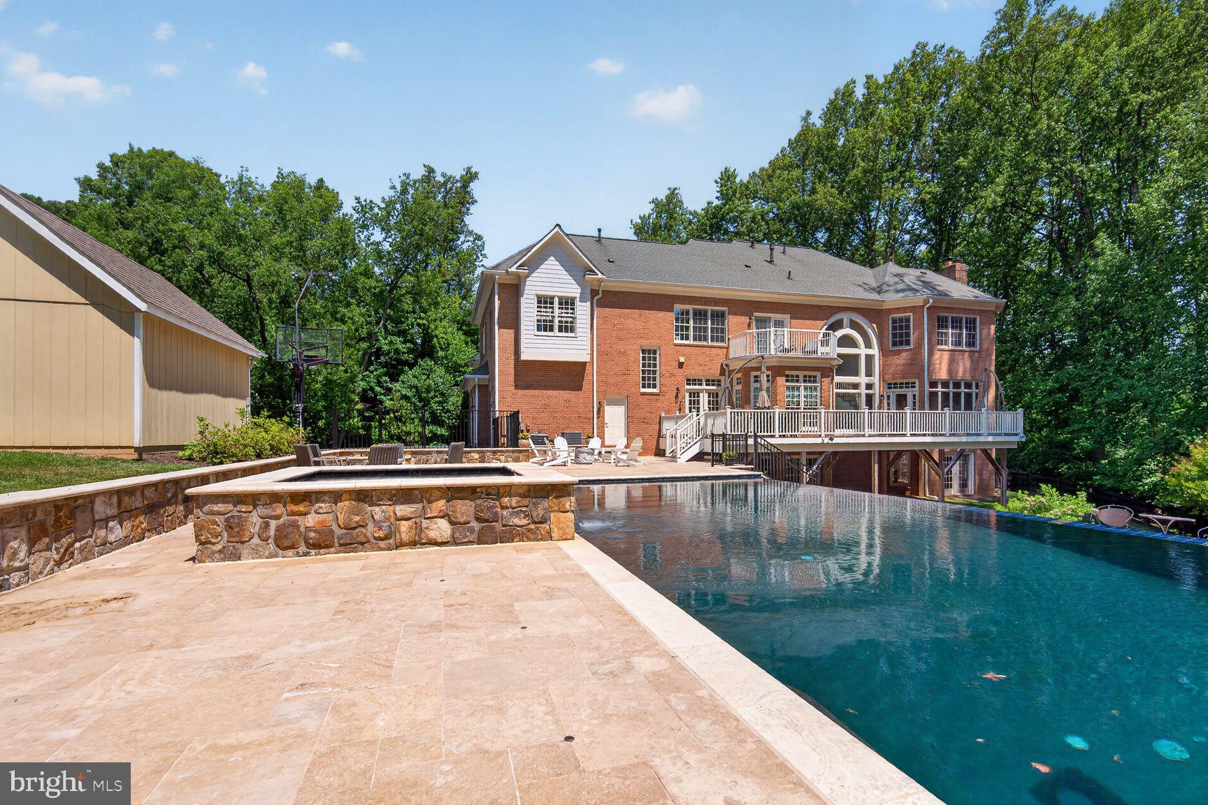 10507 OAKTON RIDGE COURT