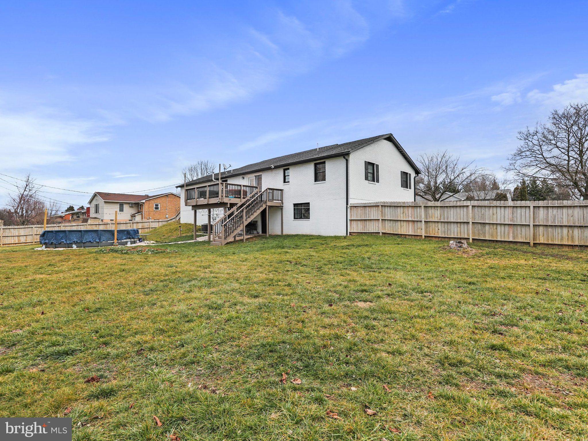 SKY-LIN PARK - Residential