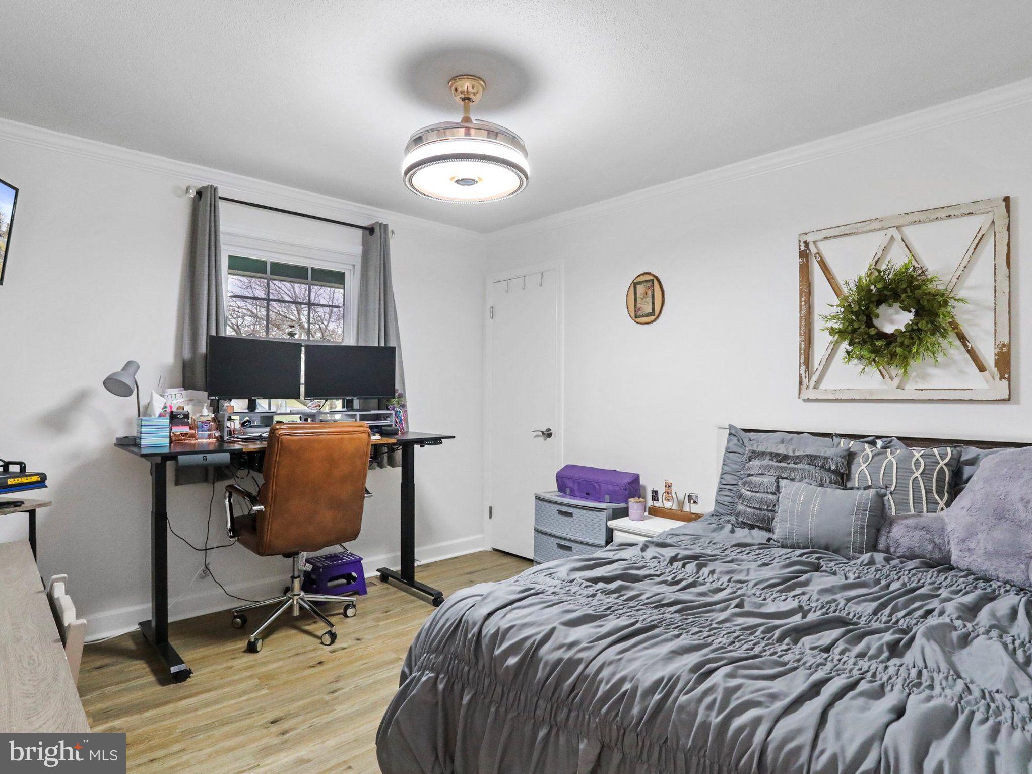 SKY-LIN PARK - Residential