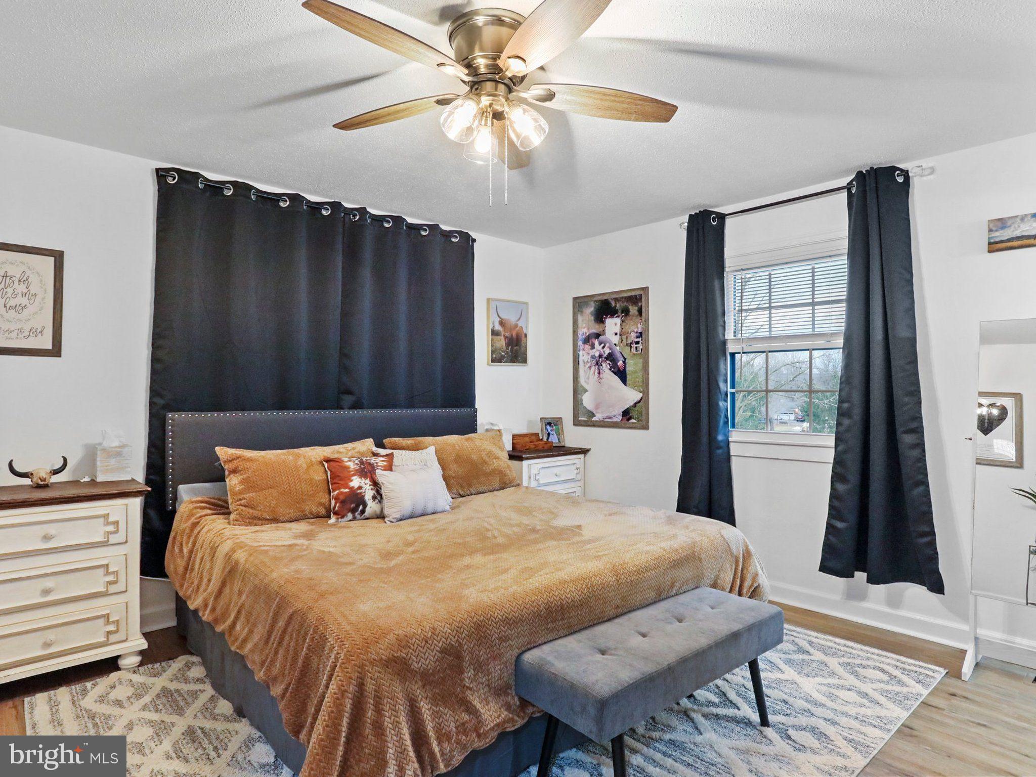 SKY-LIN PARK - Residential