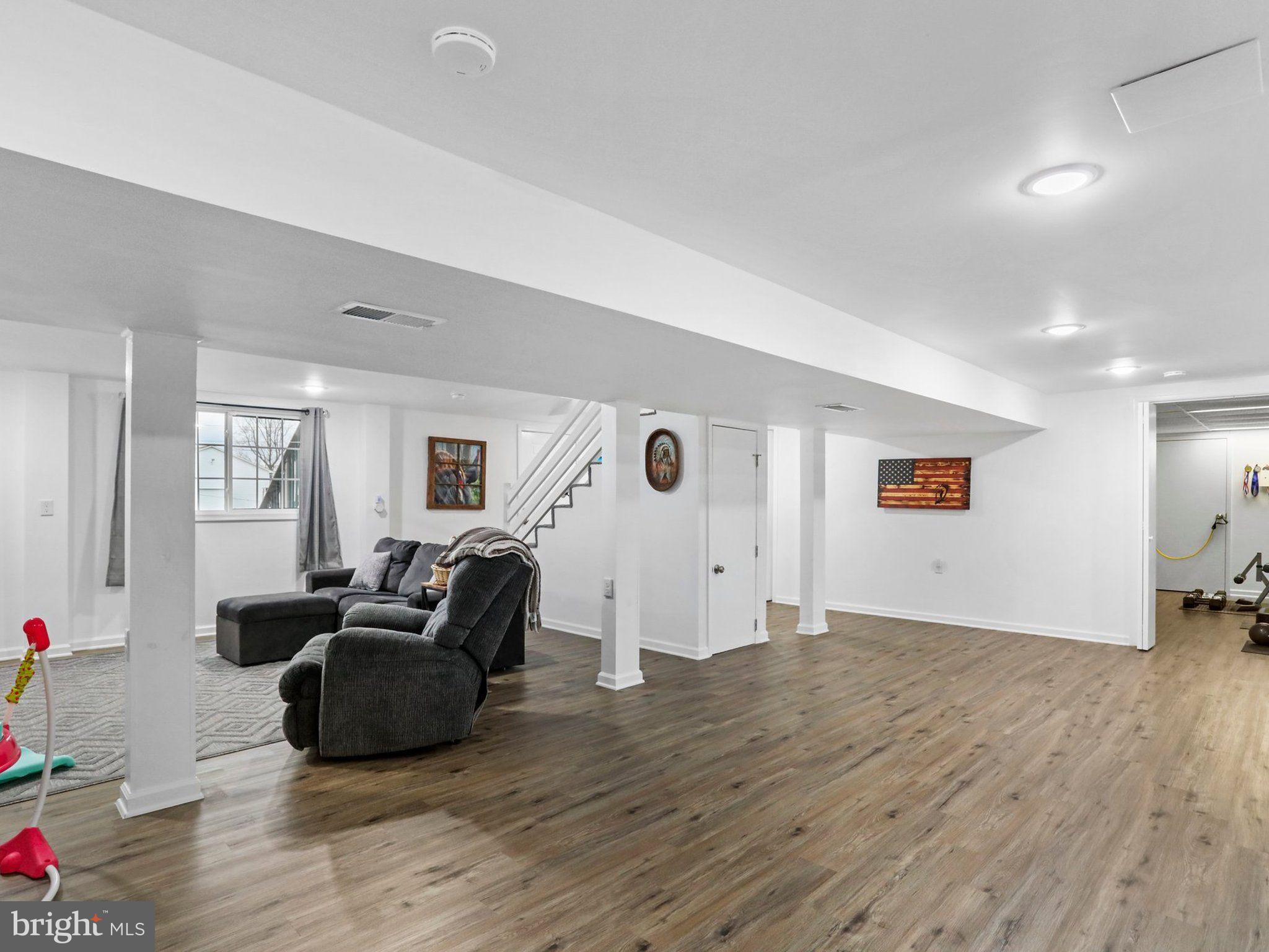 SKY-LIN PARK - Residential