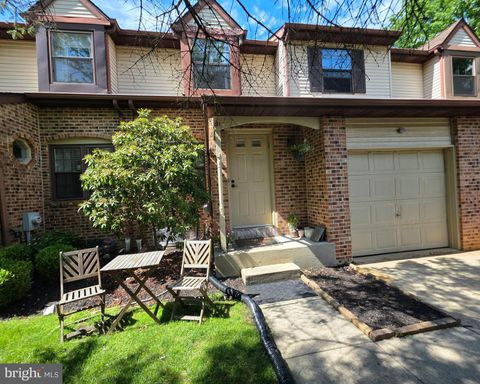 Townhouse For Sale - 51 Greensward Lane<br/> CHERRY HILL, NJ 08002