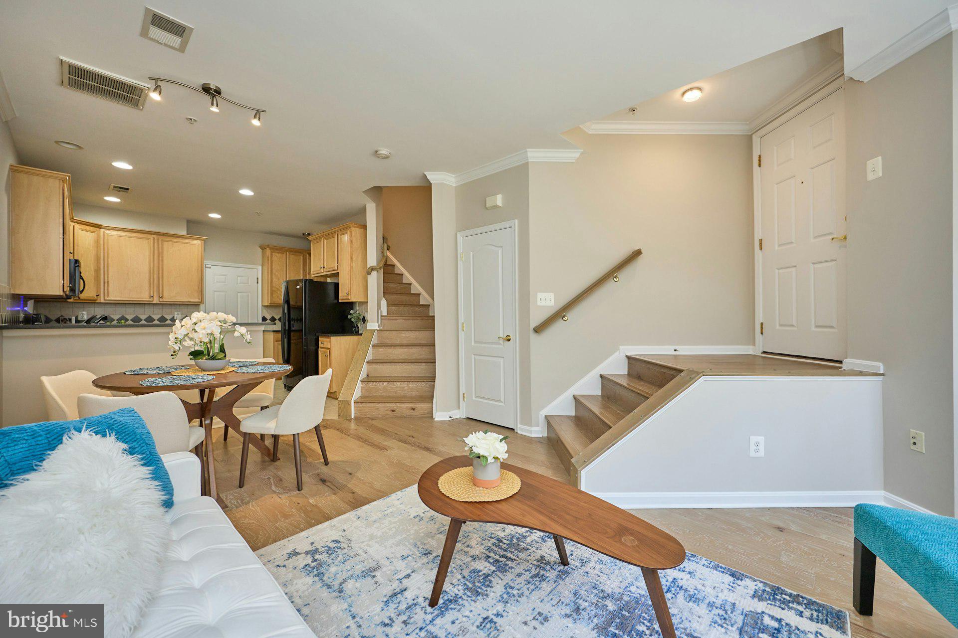 THE TOWNES AT VILLAGE PLACE - Residential