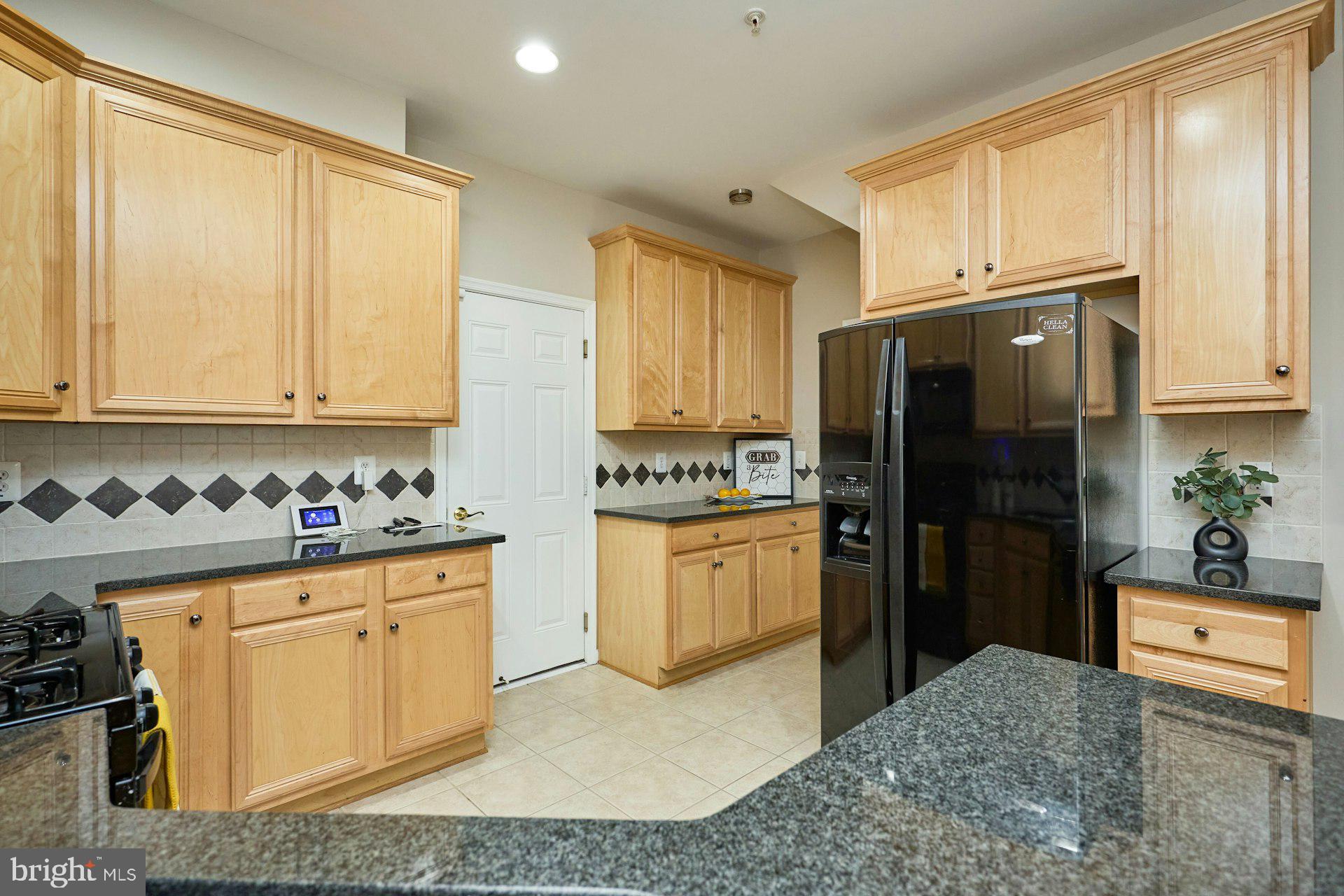 THE TOWNES AT VILLAGE PLACE - Residential