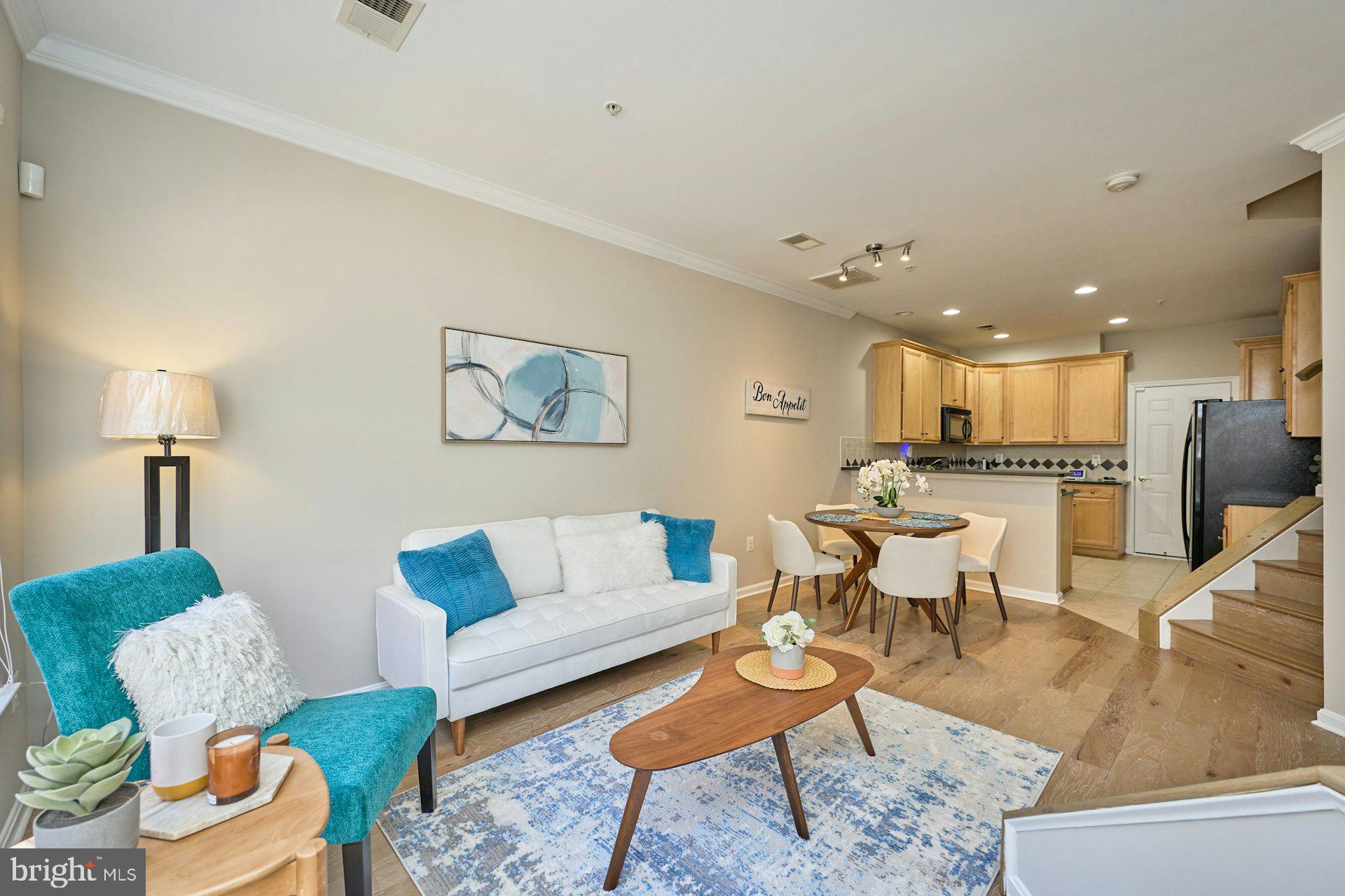 THE TOWNES AT VILLAGE PLACE - Residential