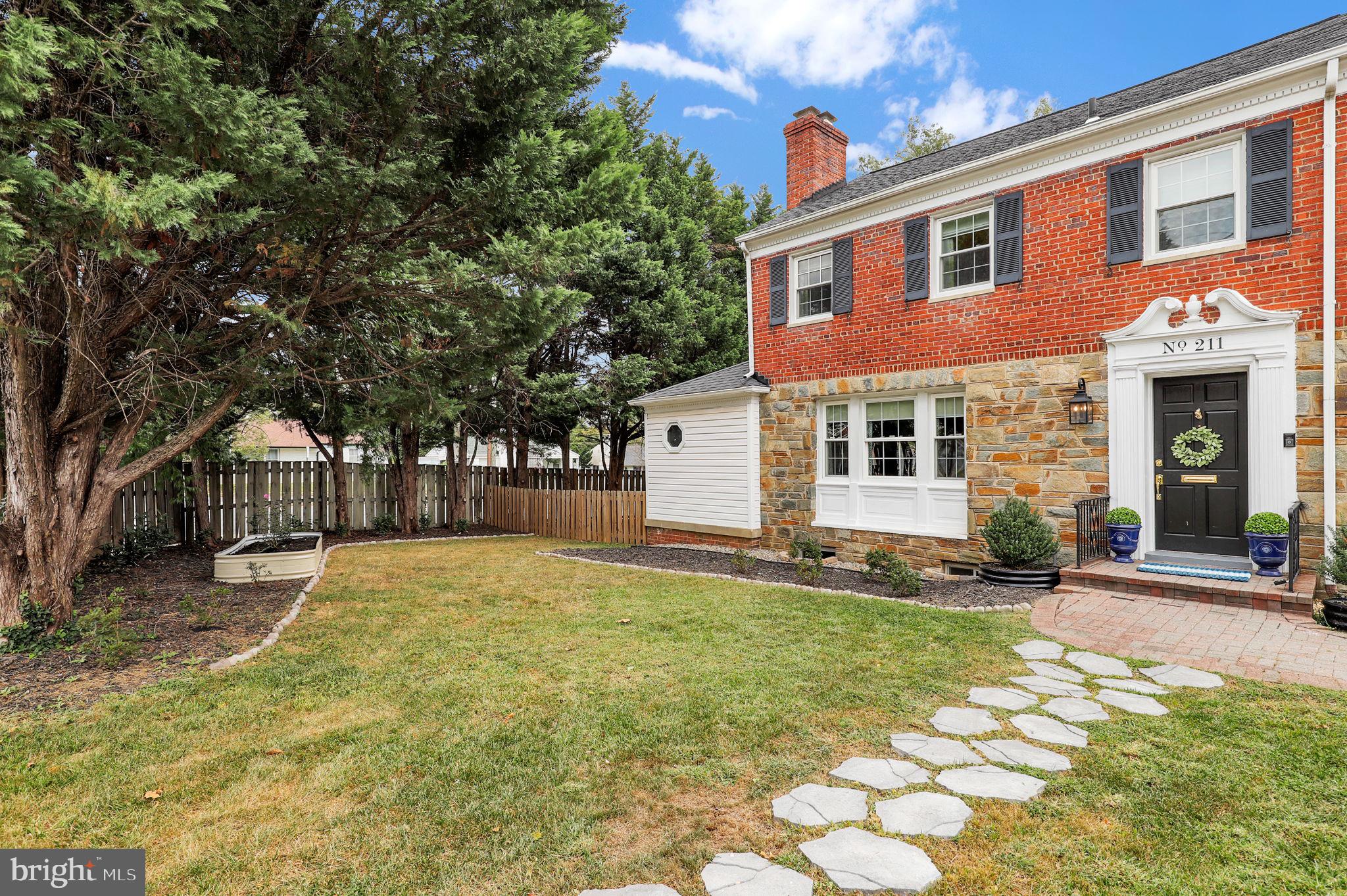 INDIAN SPRING MANOR - Residential