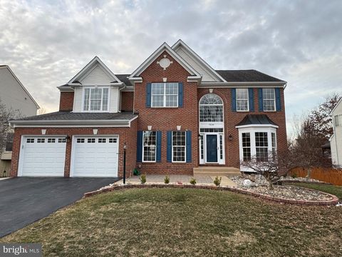 Photo of 7620 Northington Court, GAINESVILLE, VA 20155 (MLS # VAPW2112094)