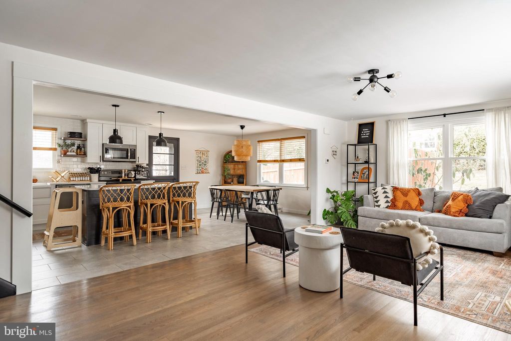 Photo of 244 Landis Valley Road, Lititz, PA 17543 (MLS # PALA2047120)