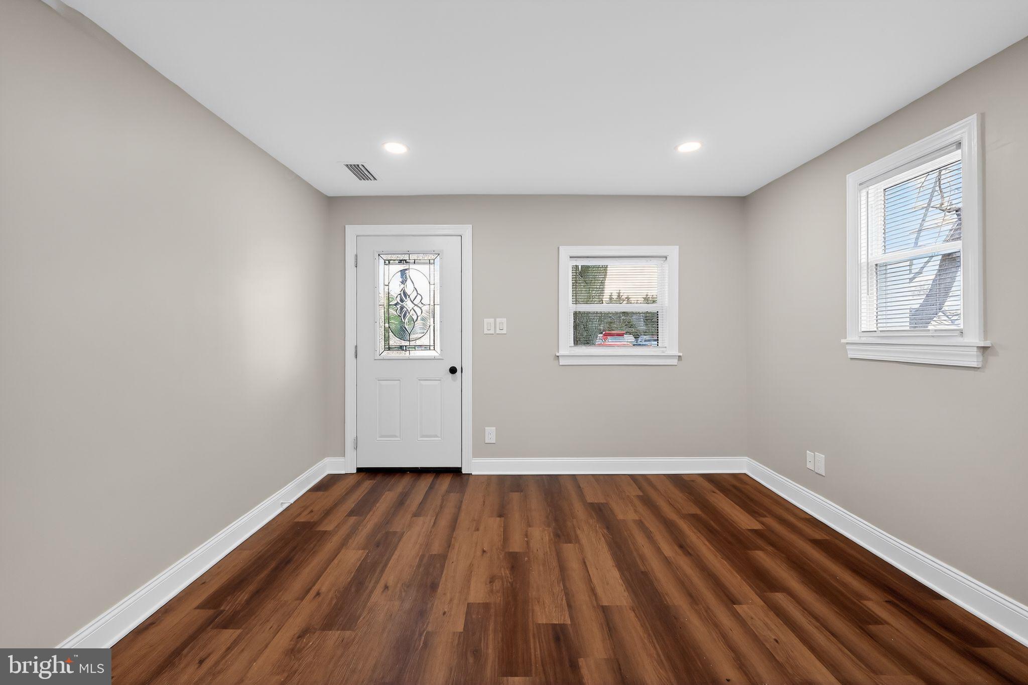 SEVERN - Residential