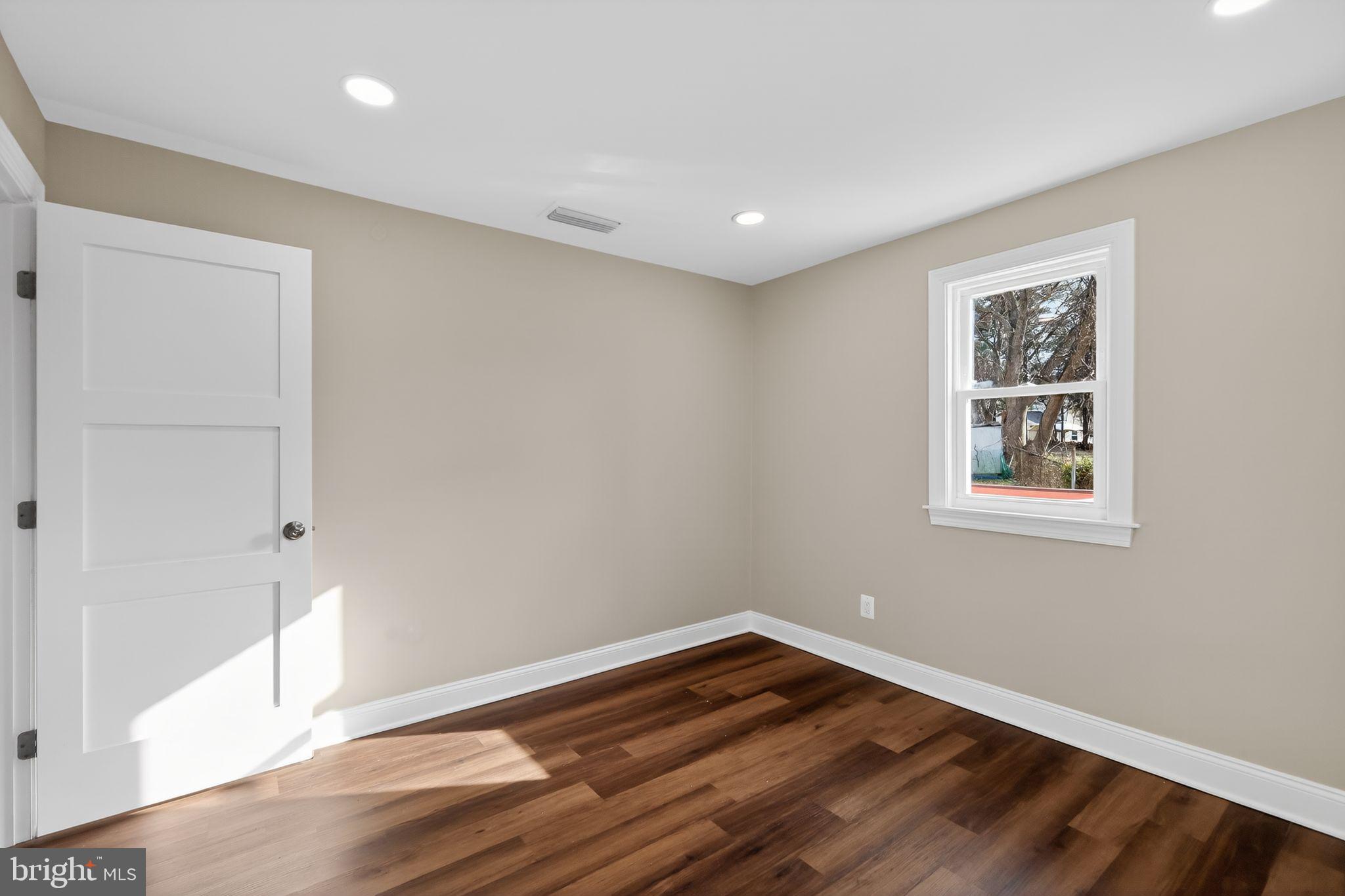 SEVERN - Residential