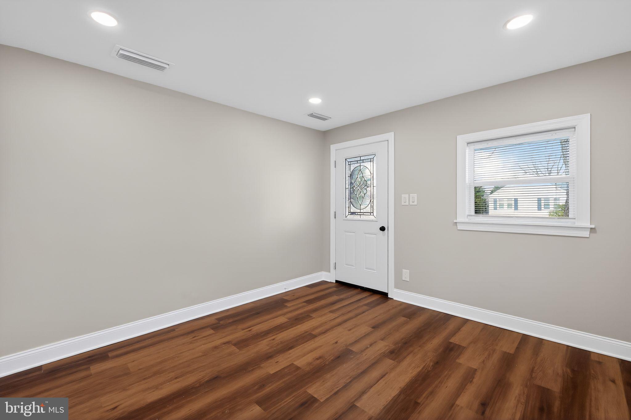 SEVERN - Residential