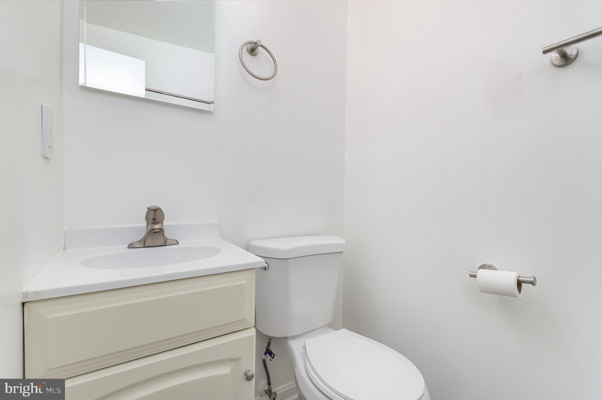 RIGGS HILL - Residential Lease