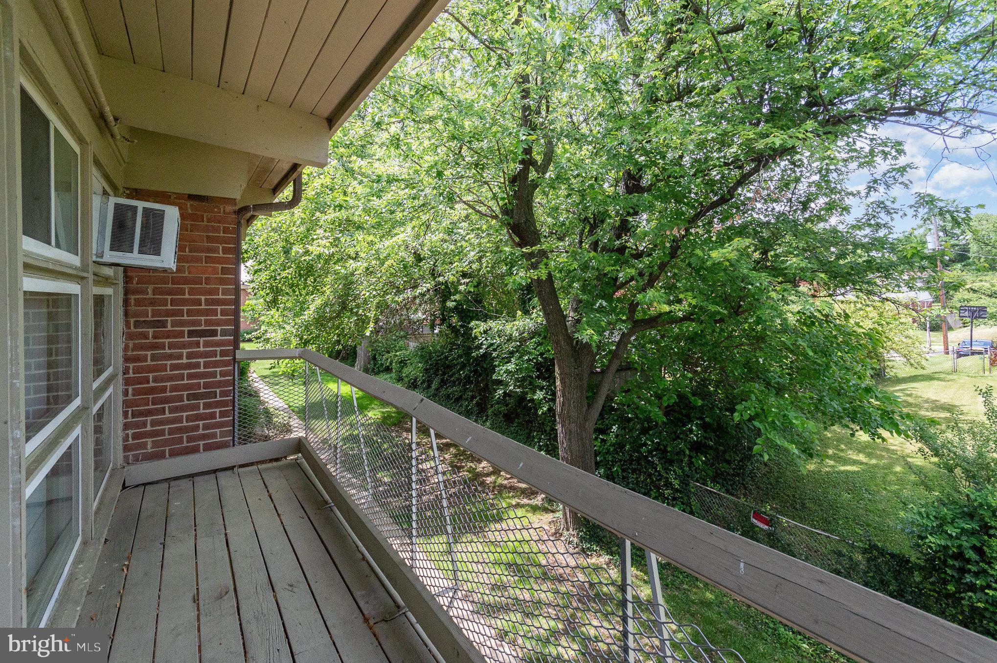 RIGGS HILL - Residential Lease