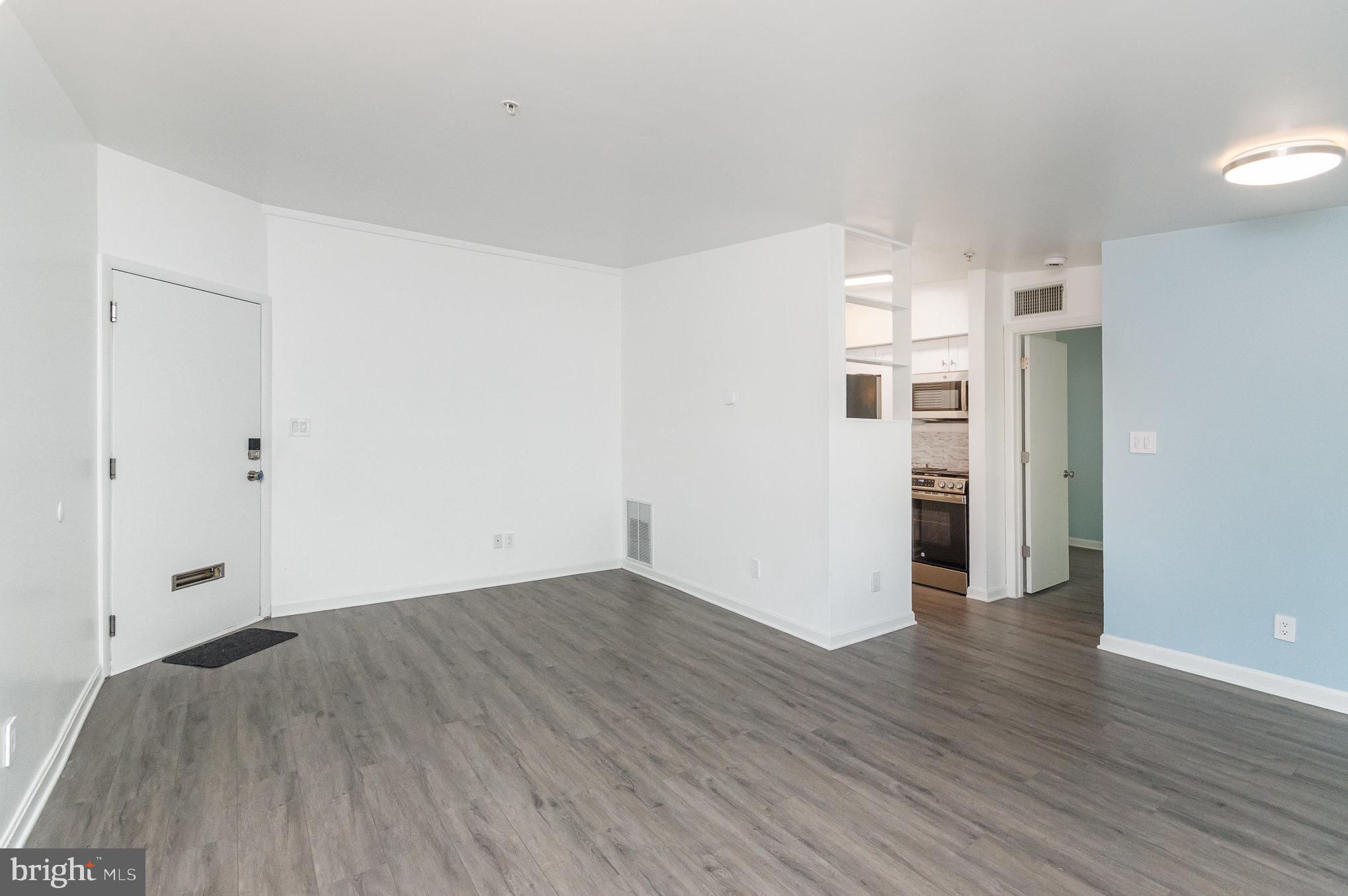 RIGGS HILL - Residential Lease