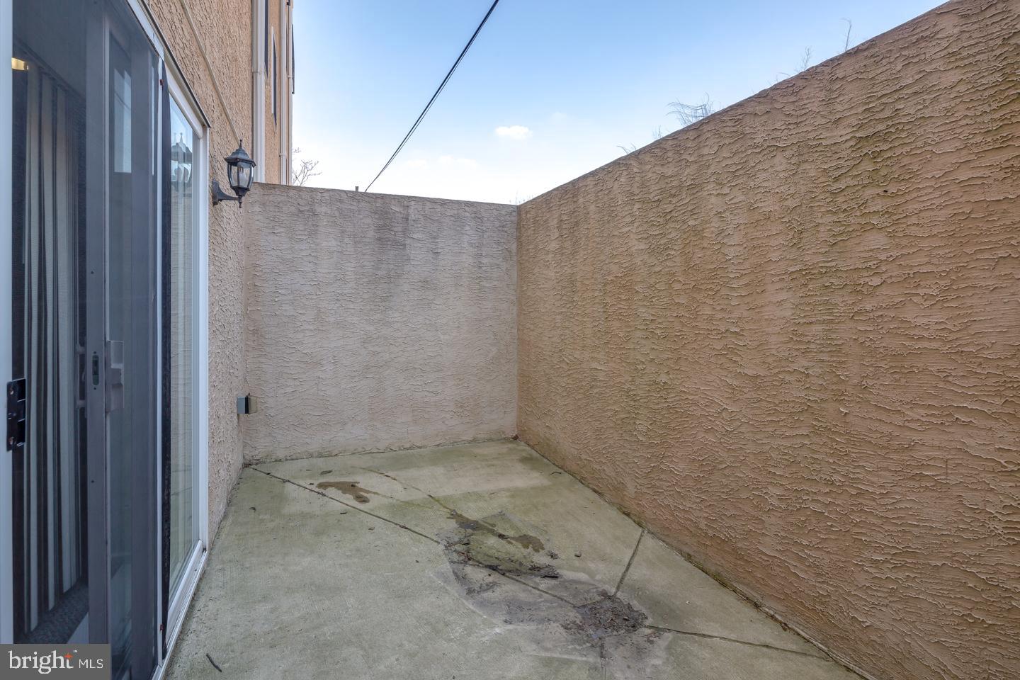 GRADUATE HOSPITAL - Residential Lease