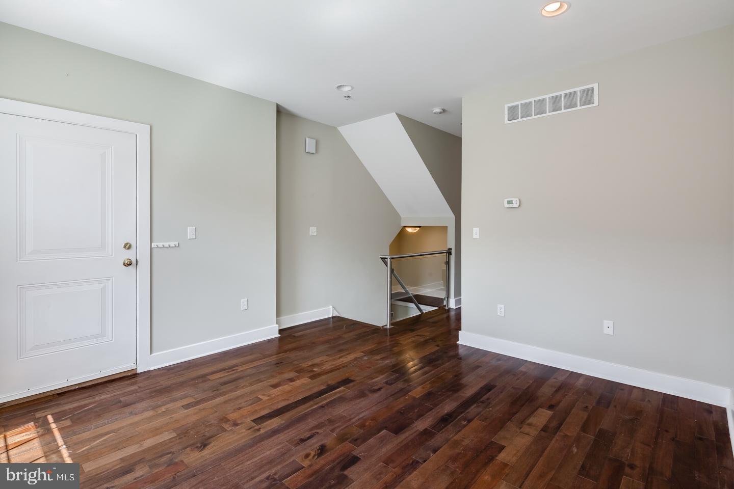 GRADUATE HOSPITAL - Residential Lease