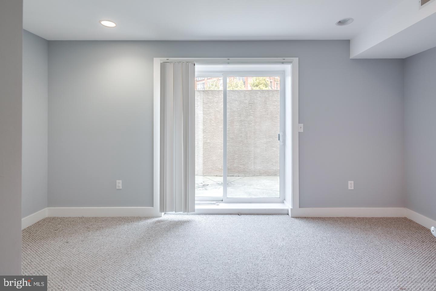 GRADUATE HOSPITAL - Residential Lease