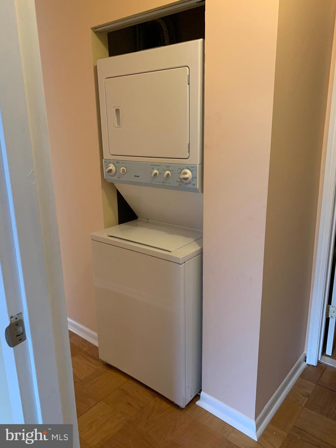 CHESNUT HILL - Residential Lease