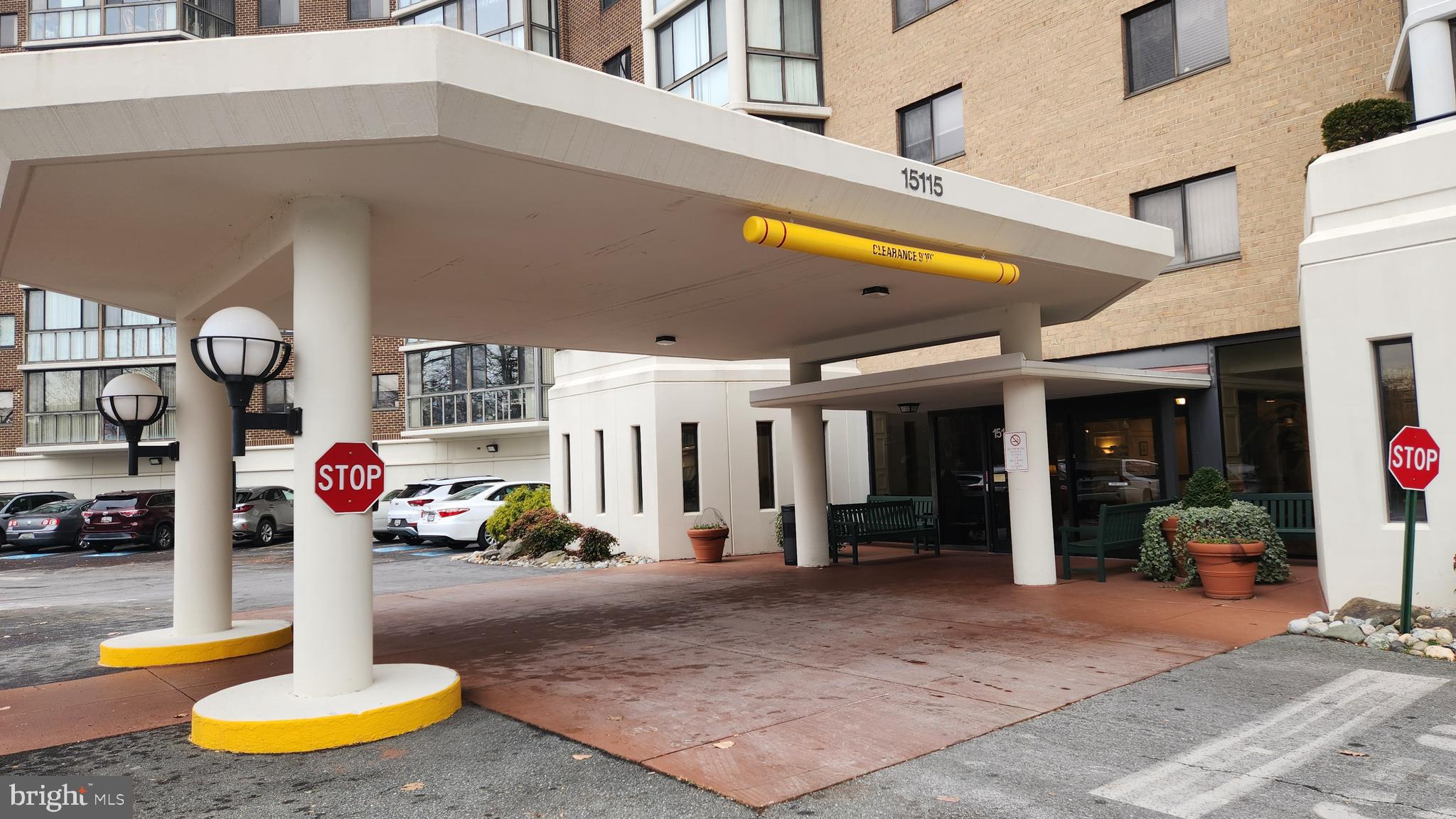 15115 INTERLACHEN DRIVE 3-801