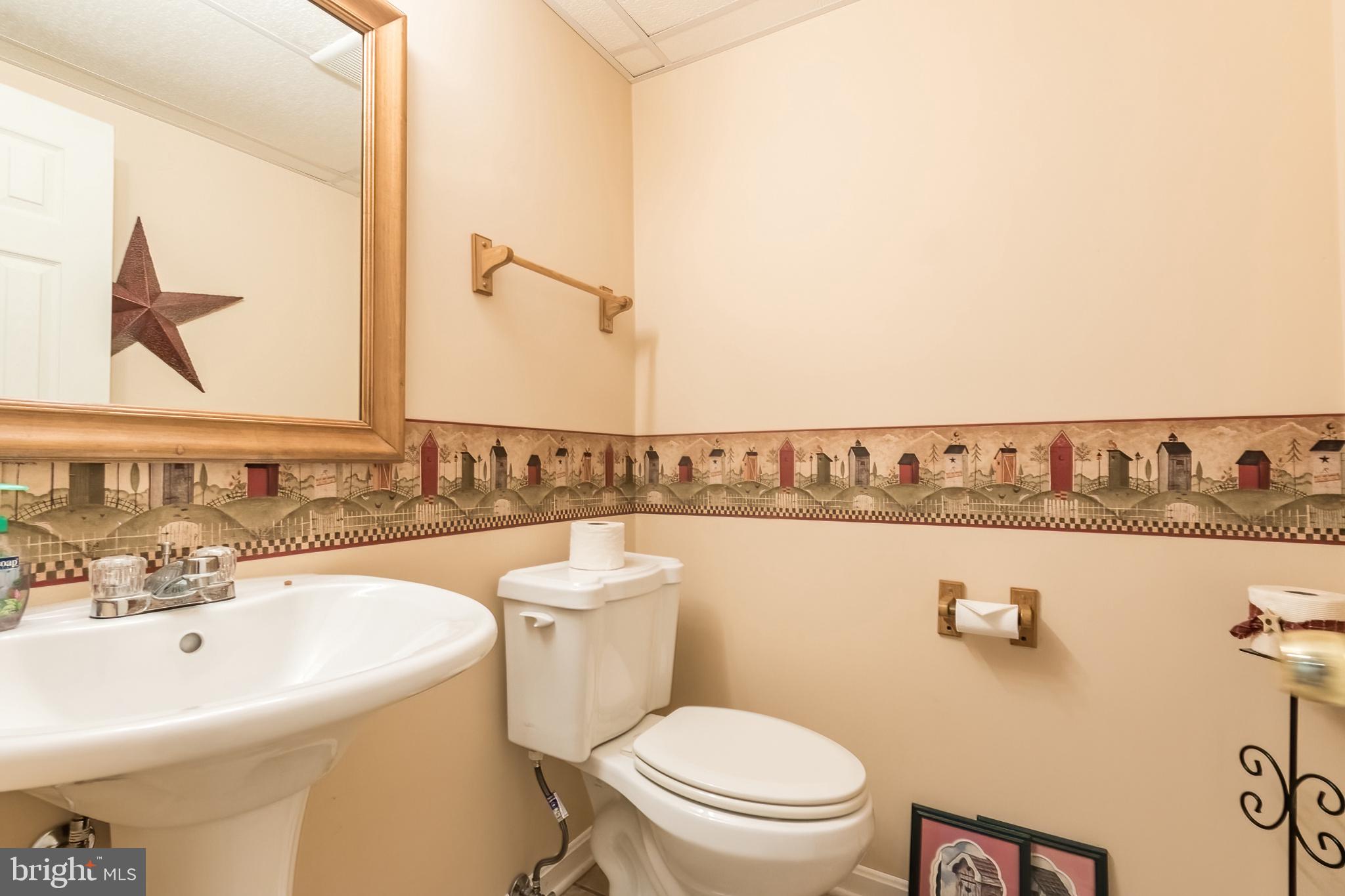 CLAYMONT CHASE - Residential