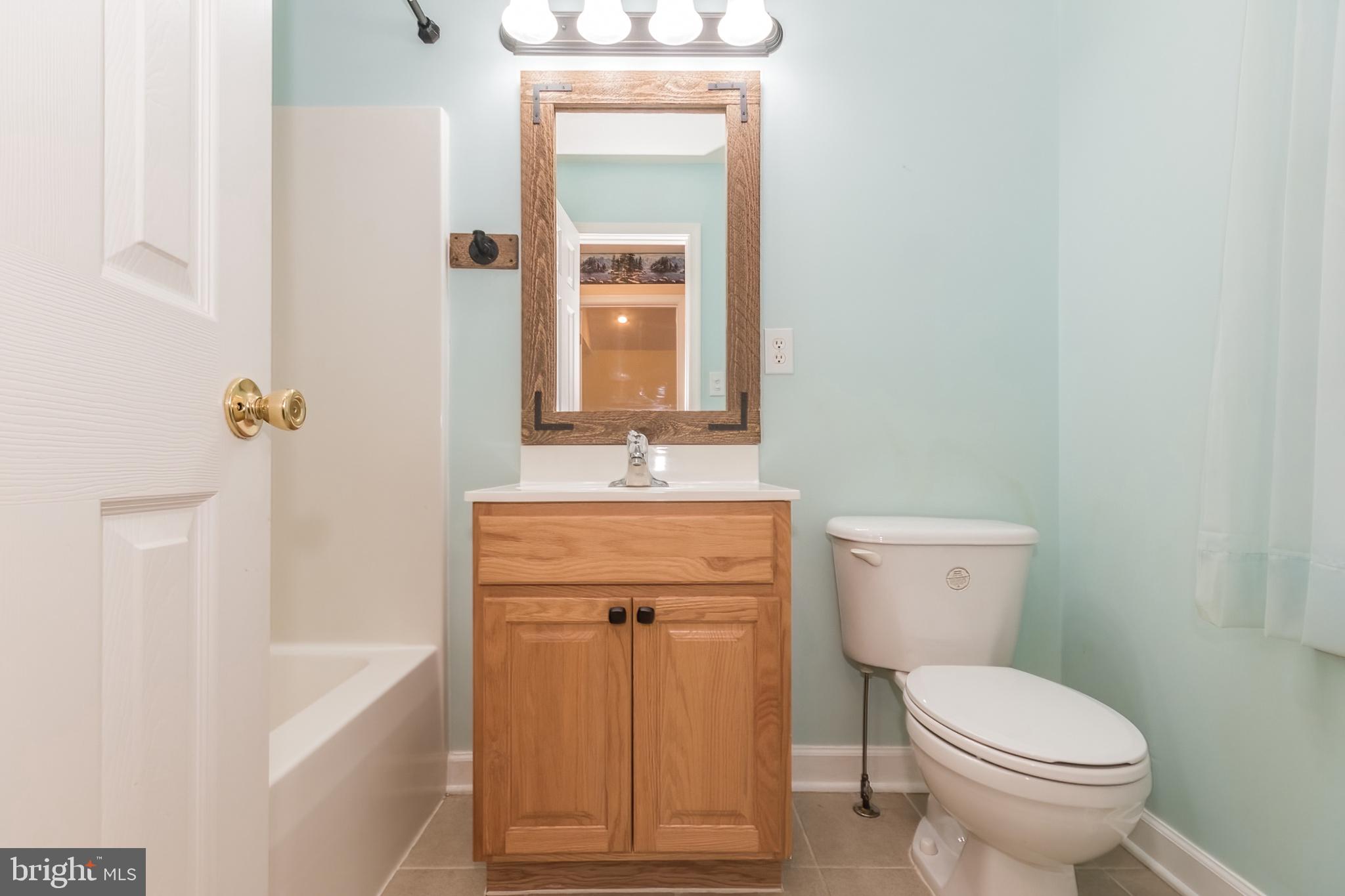 CLAYMONT CHASE - Residential