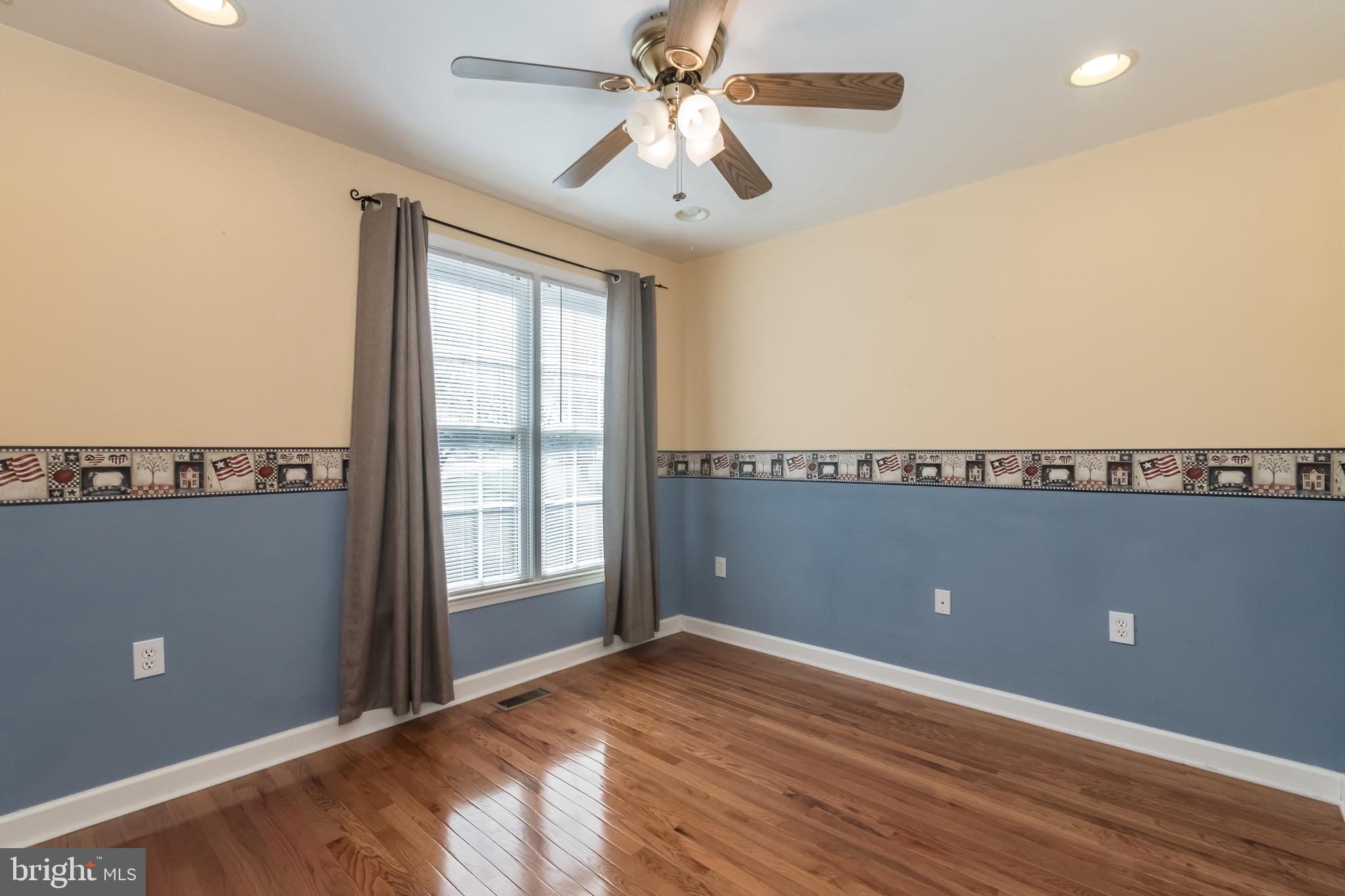 CLAYMONT CHASE - Residential