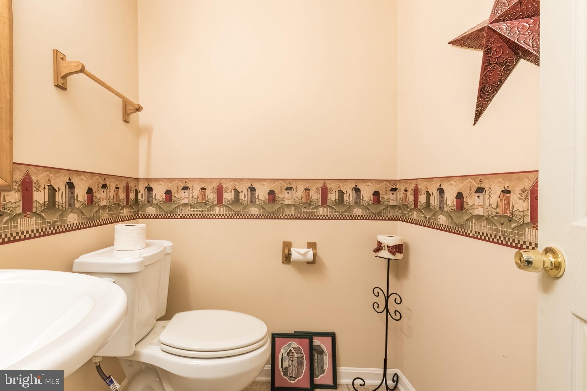 CLAYMONT CHASE - Residential