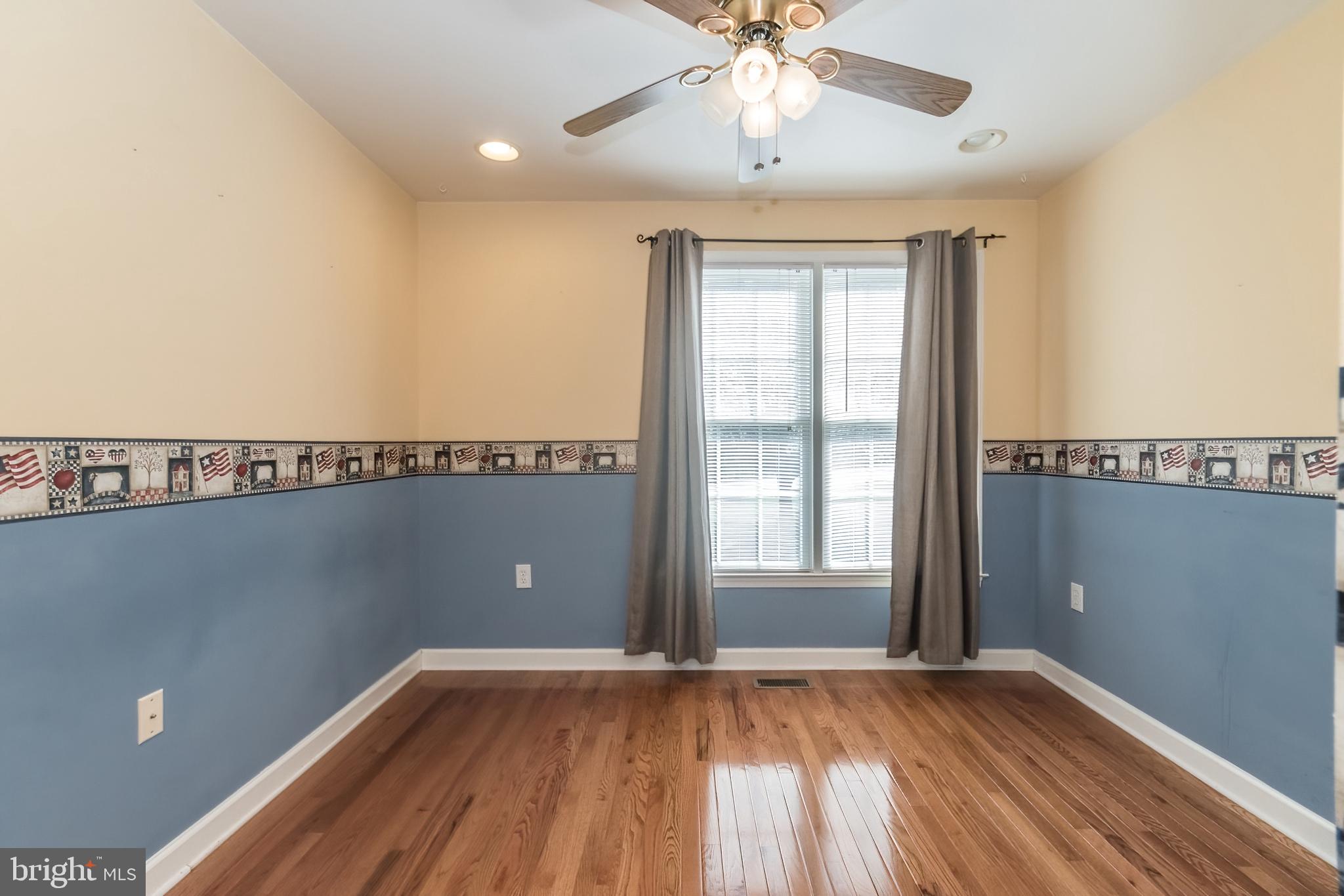 CLAYMONT CHASE - Residential