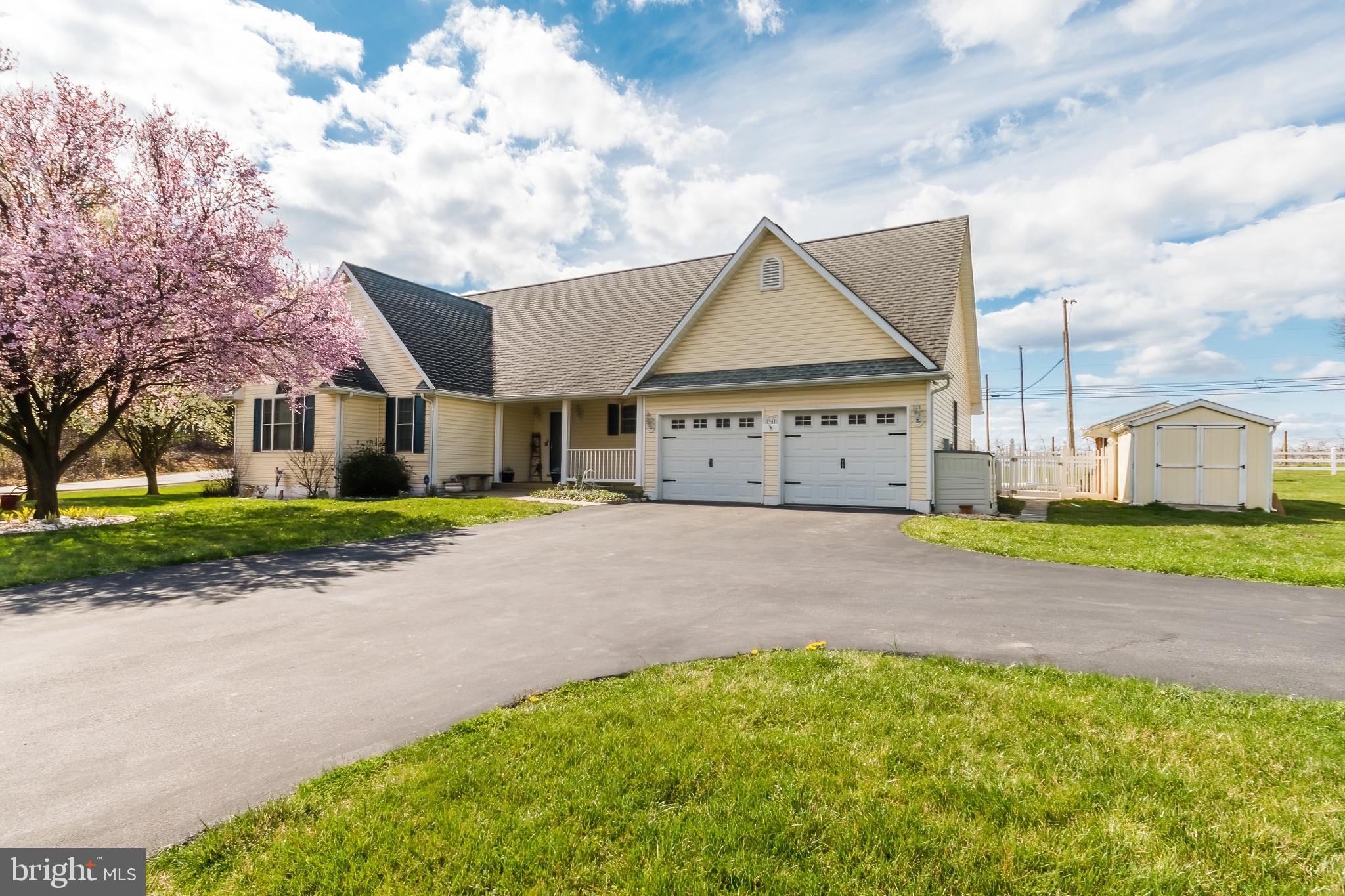 CLAYMONT CHASE - Residential