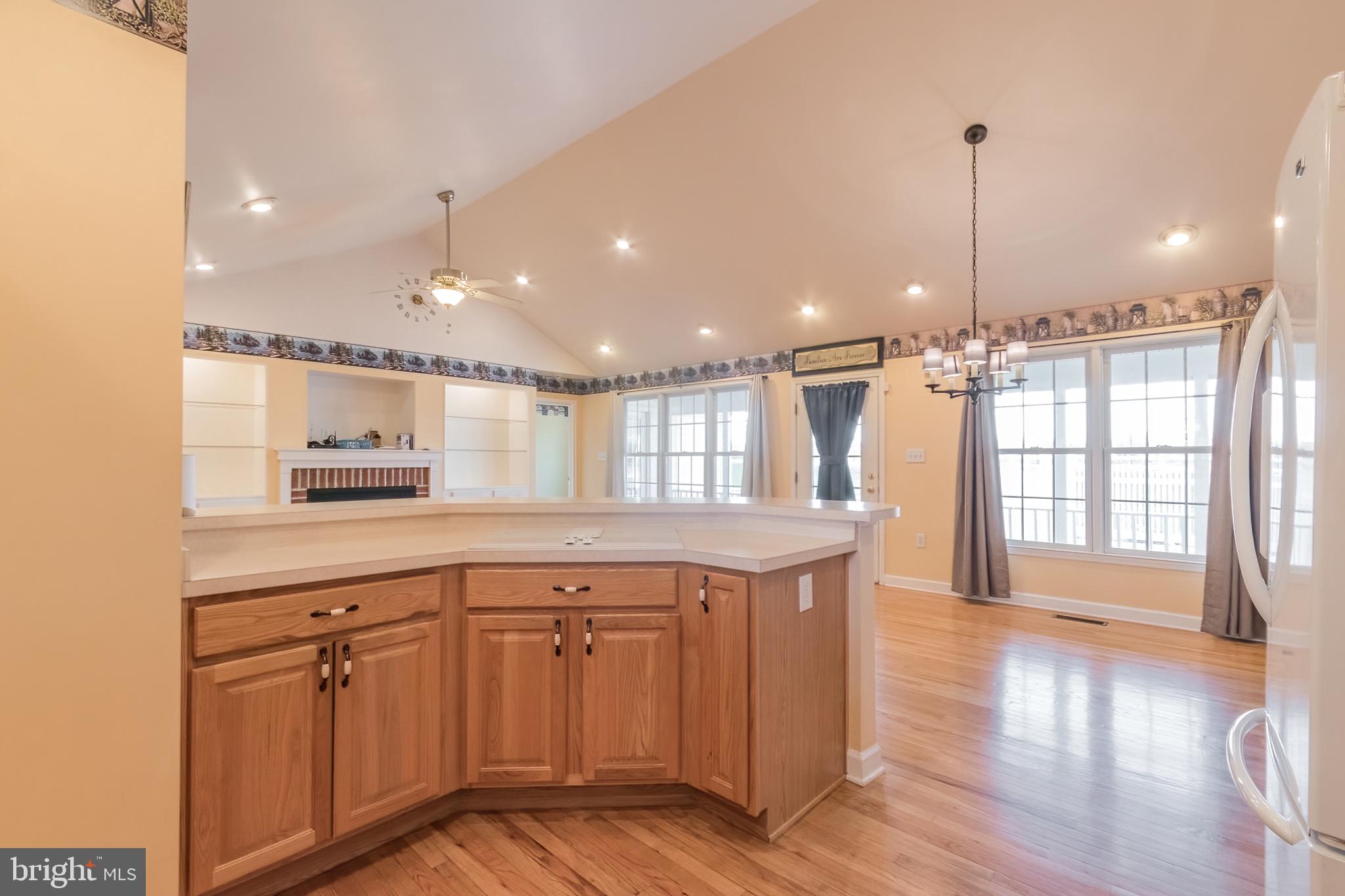 CLAYMONT CHASE - Residential