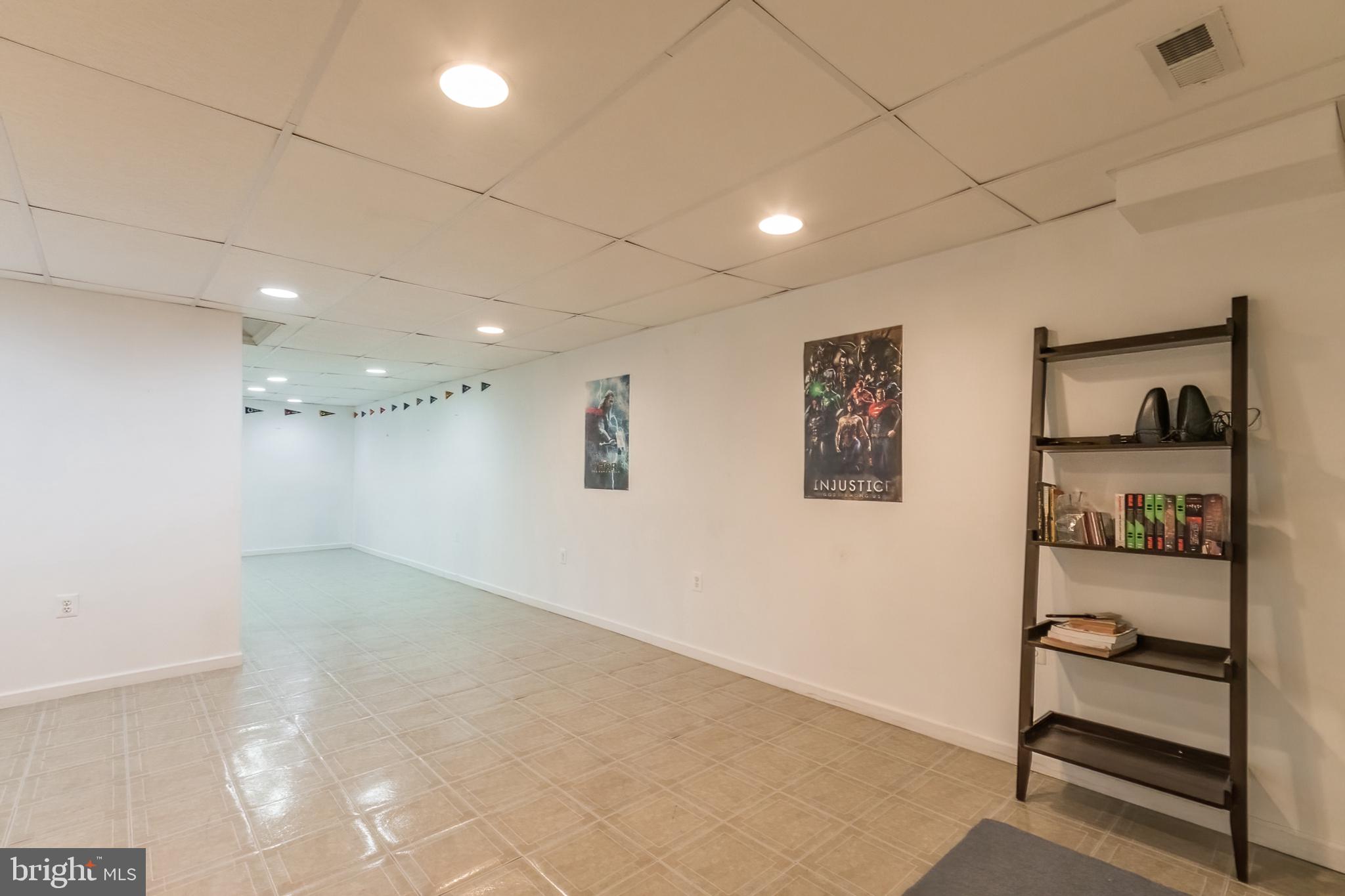 CLAYMONT CHASE - Residential