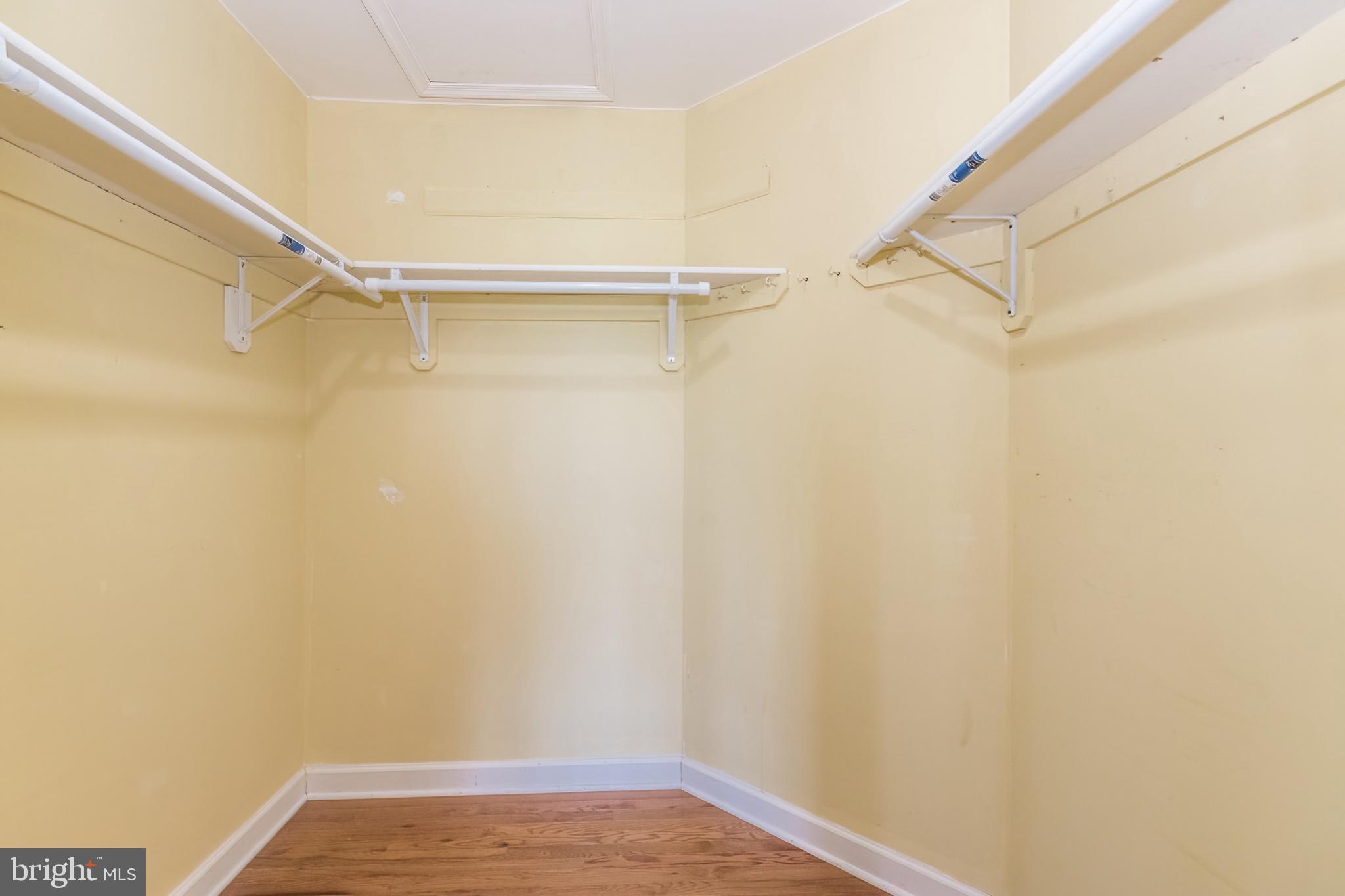 CLAYMONT CHASE - Residential