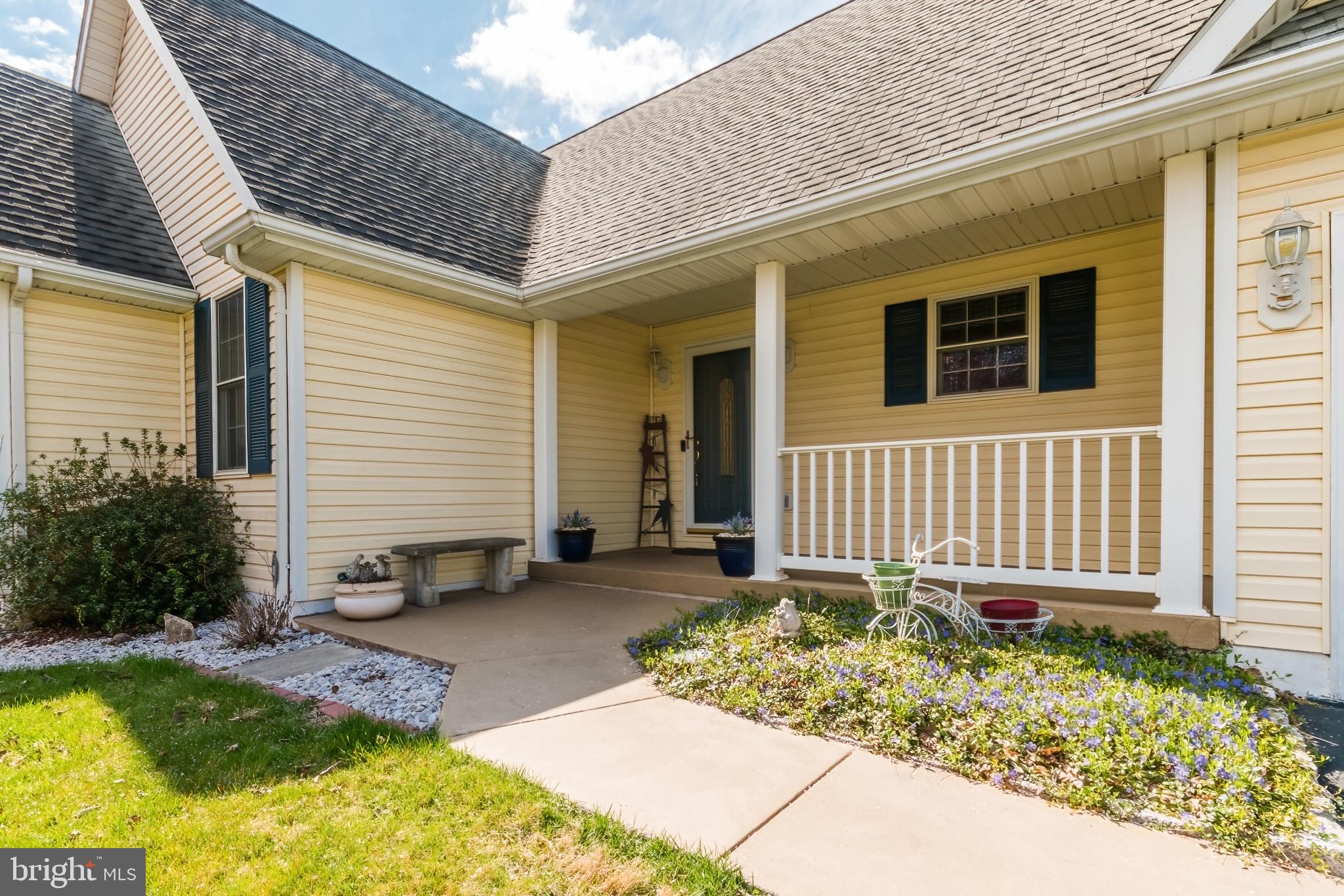 CLAYMONT CHASE - Residential