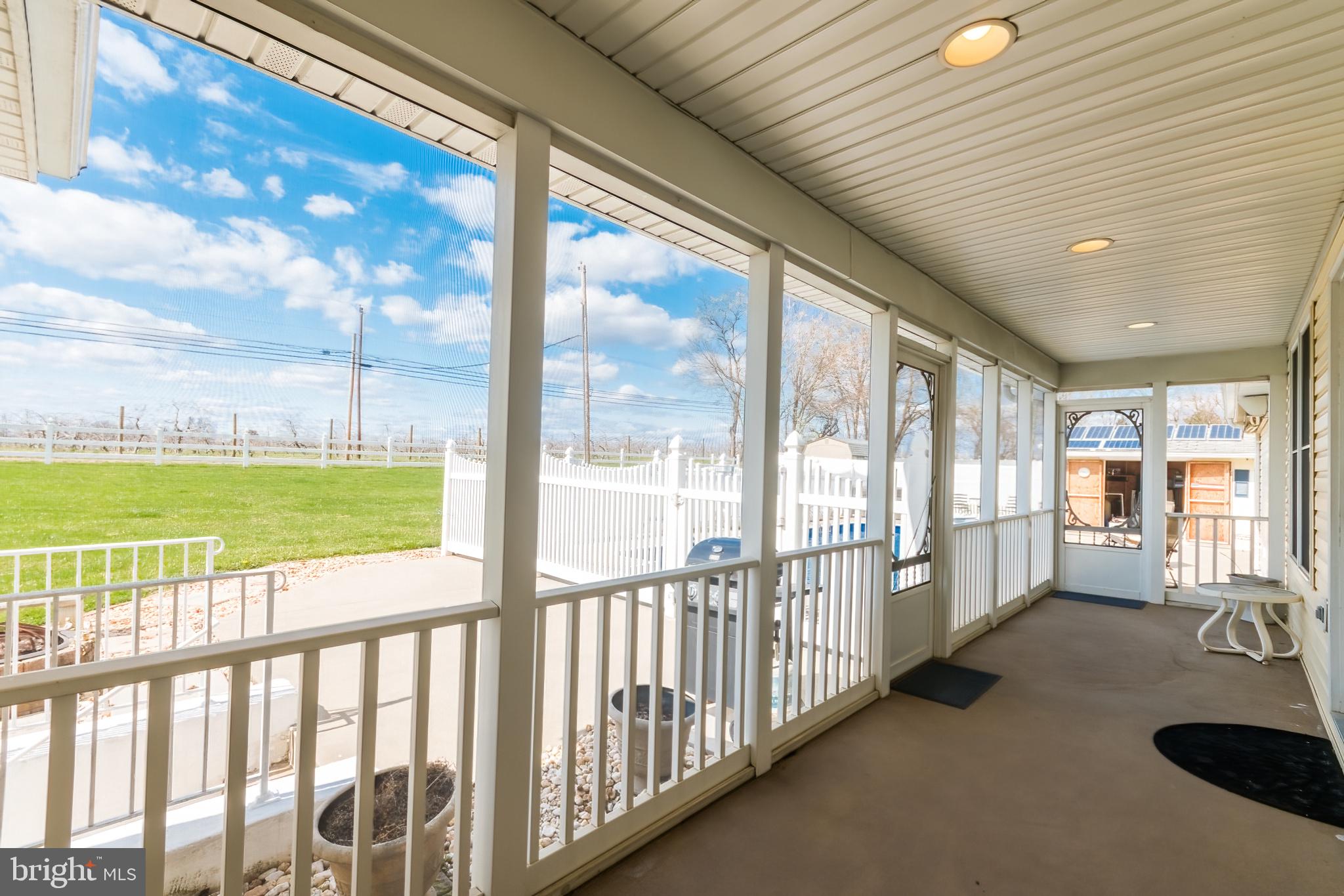 CLAYMONT CHASE - Residential