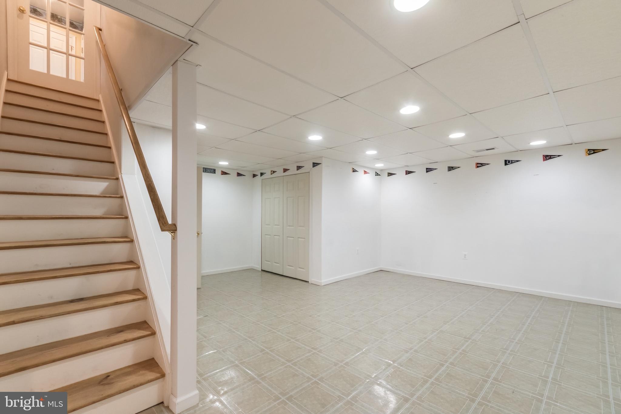 CLAYMONT CHASE - Residential