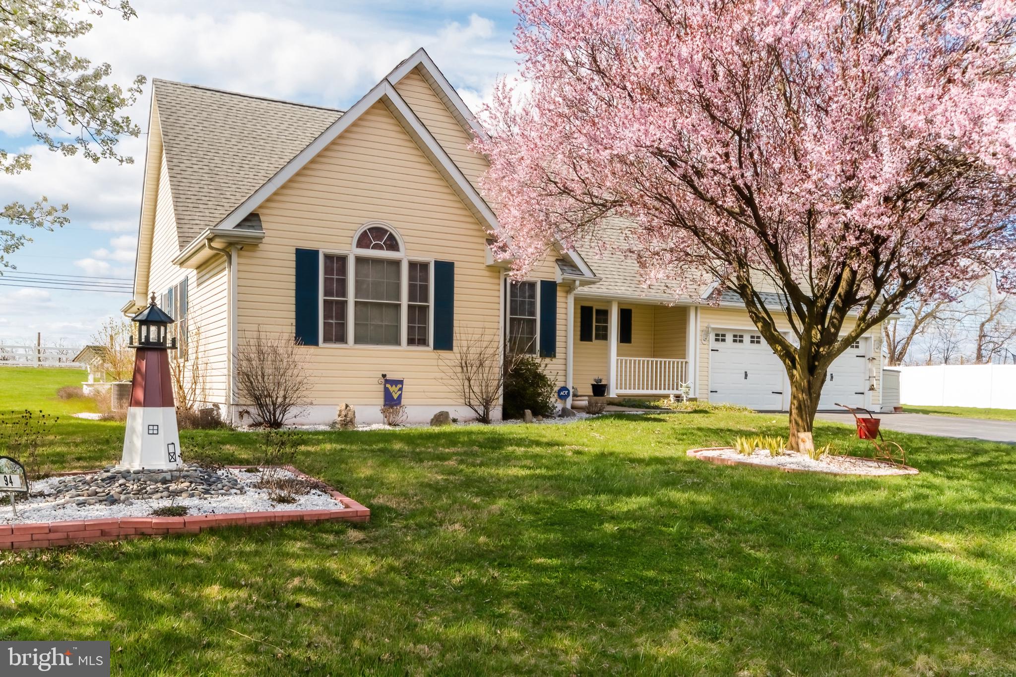 CLAYMONT CHASE - Residential