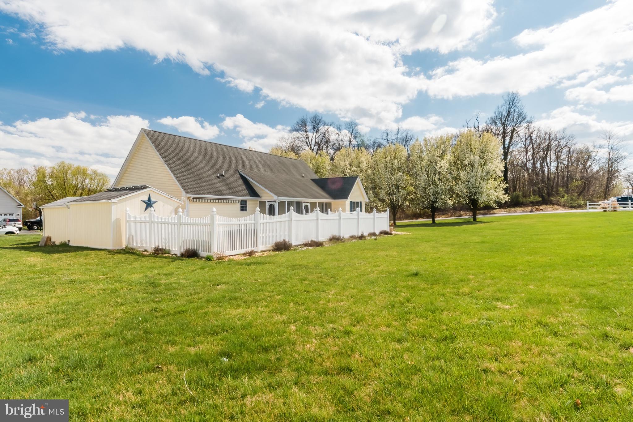 CLAYMONT CHASE - Residential